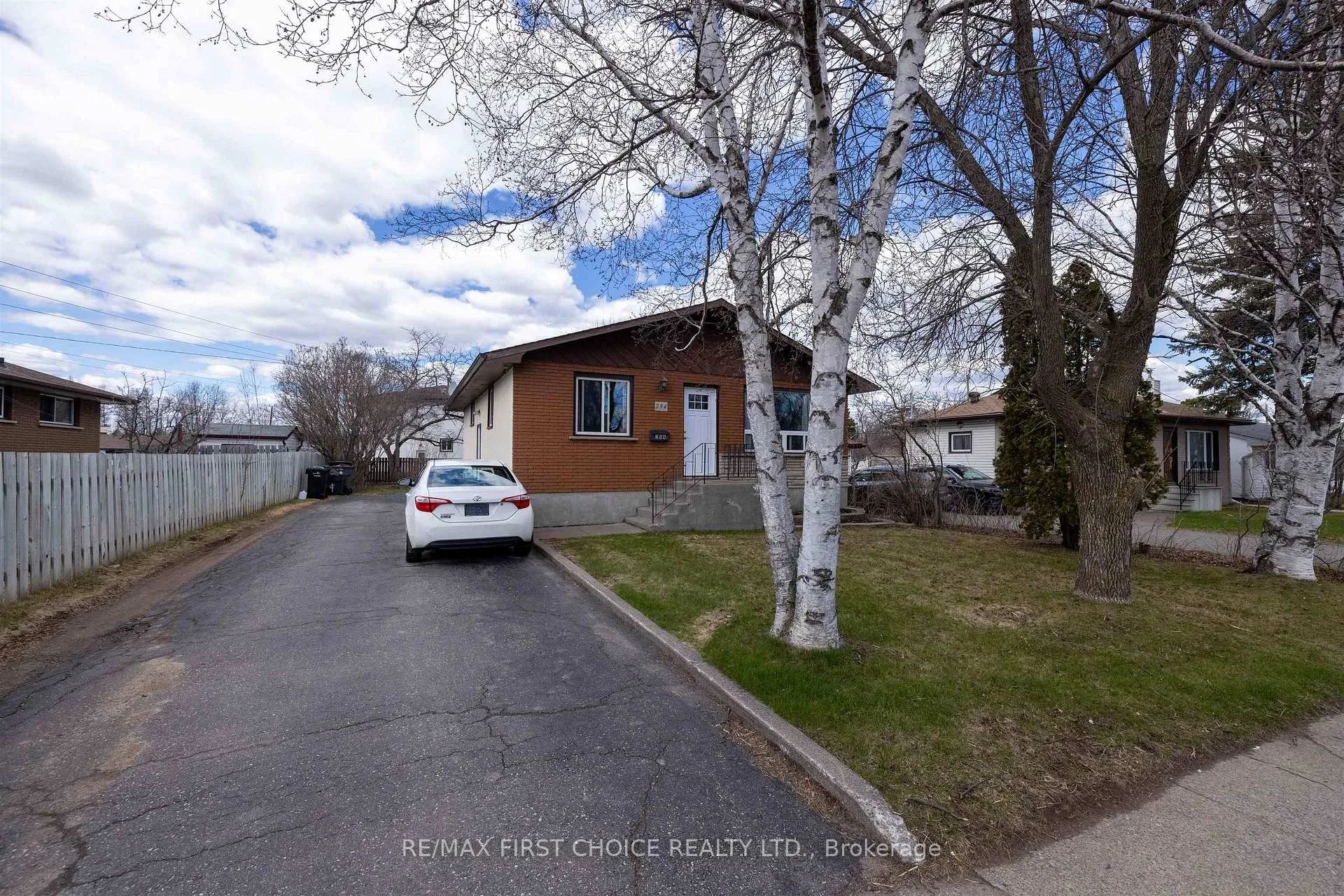 Photo 5 of 294 Algonquin Avenue S, Thunder Bay, Forest Park — HOMEH