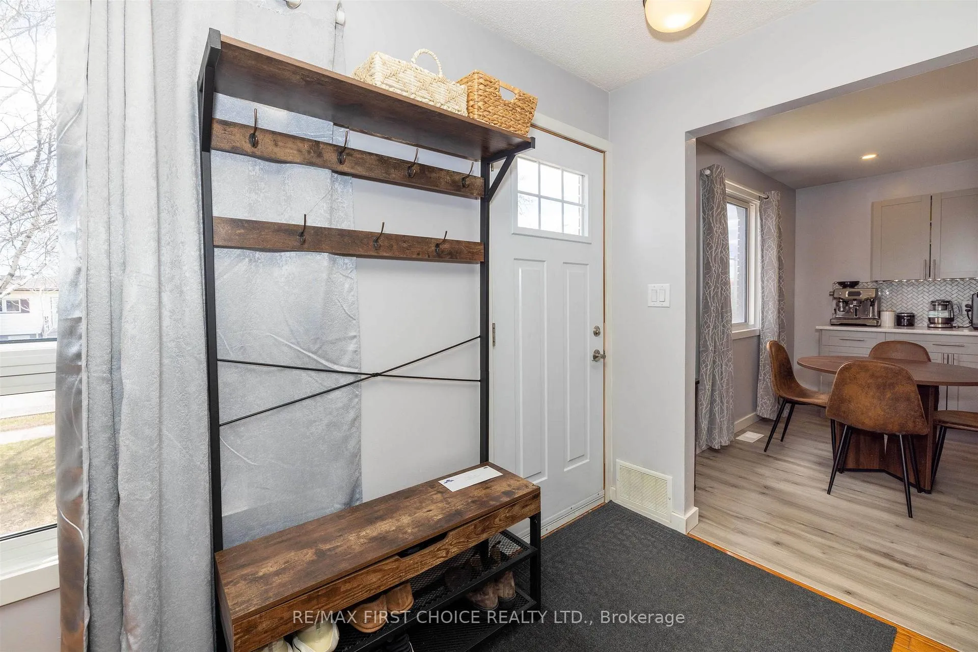 Photo 6 of 294 Algonquin Avenue S, Thunder Bay, Forest Park — HOMEH