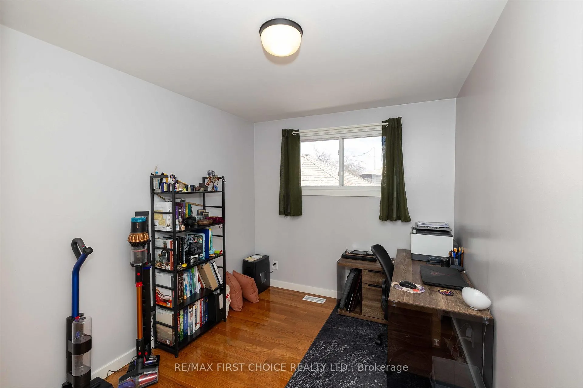 Photo 21 of 294 Algonquin Avenue S, Thunder Bay, Forest Park — HOMEH