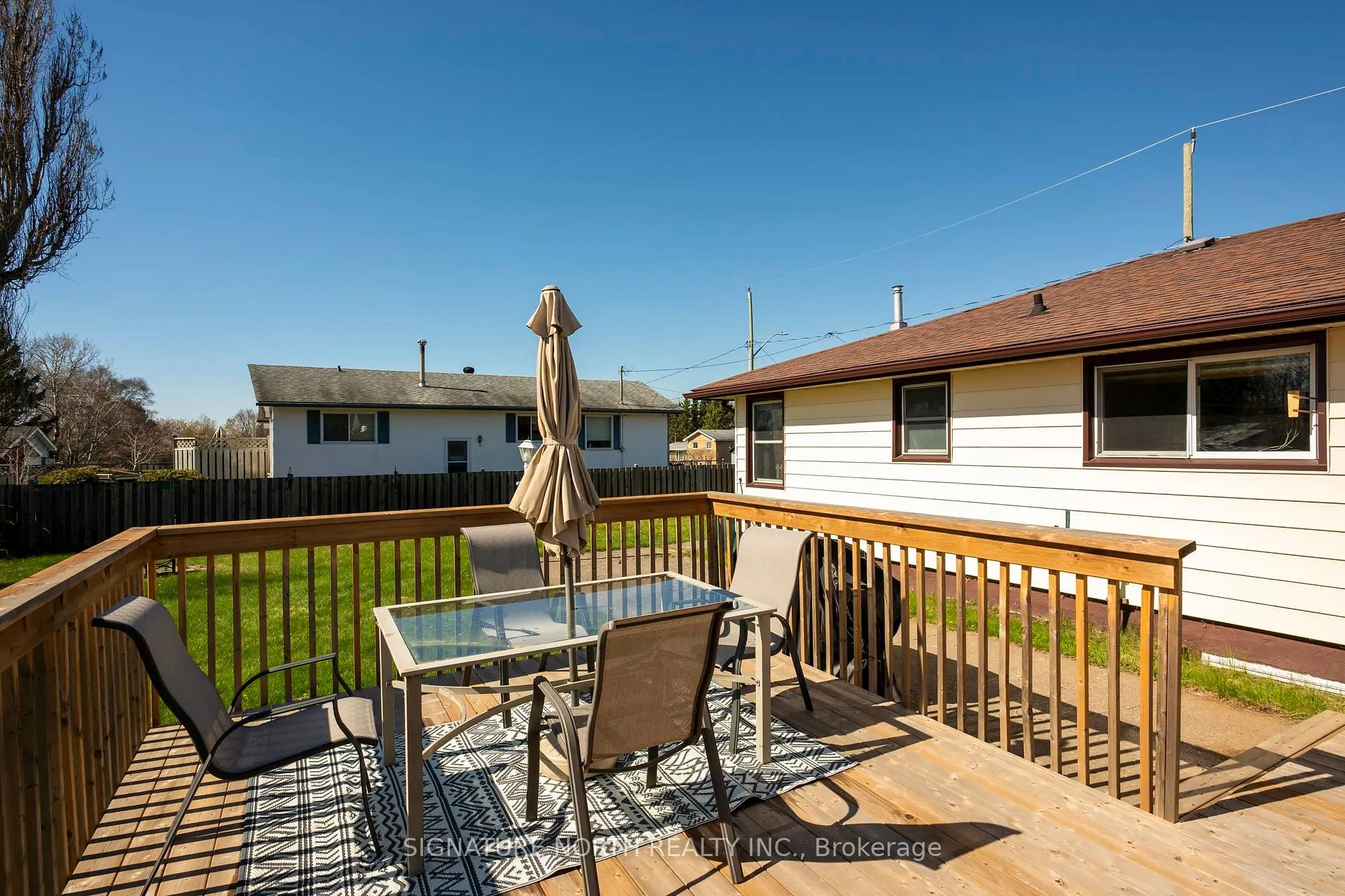 Photo 8 of 752 Leslie Avenue, Thunder Bay, Current River — HOMEH