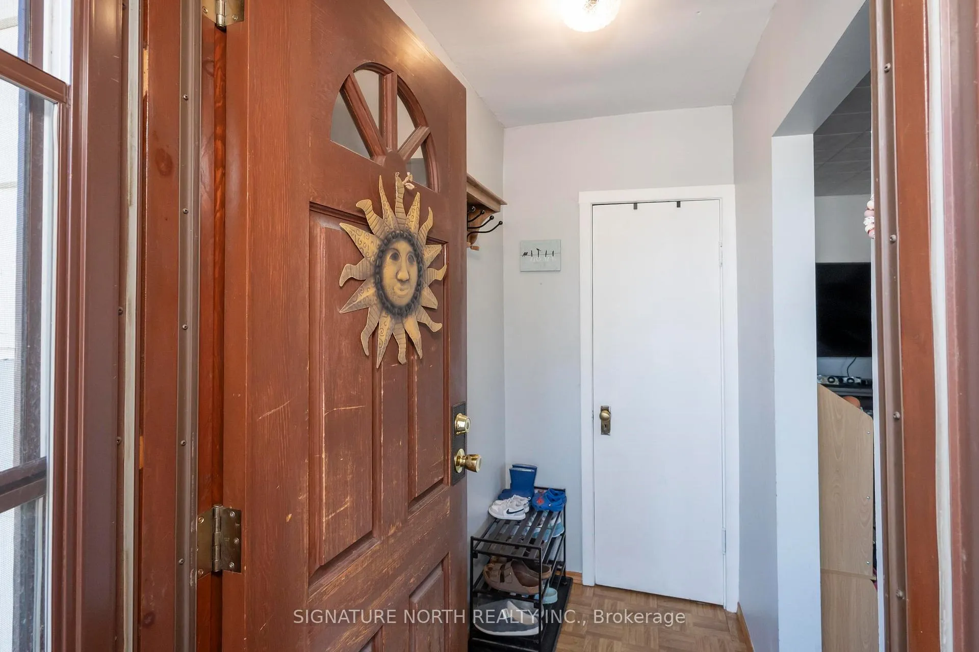 Photo 10 of 752 Leslie Avenue, Thunder Bay, Current River — HOMEH