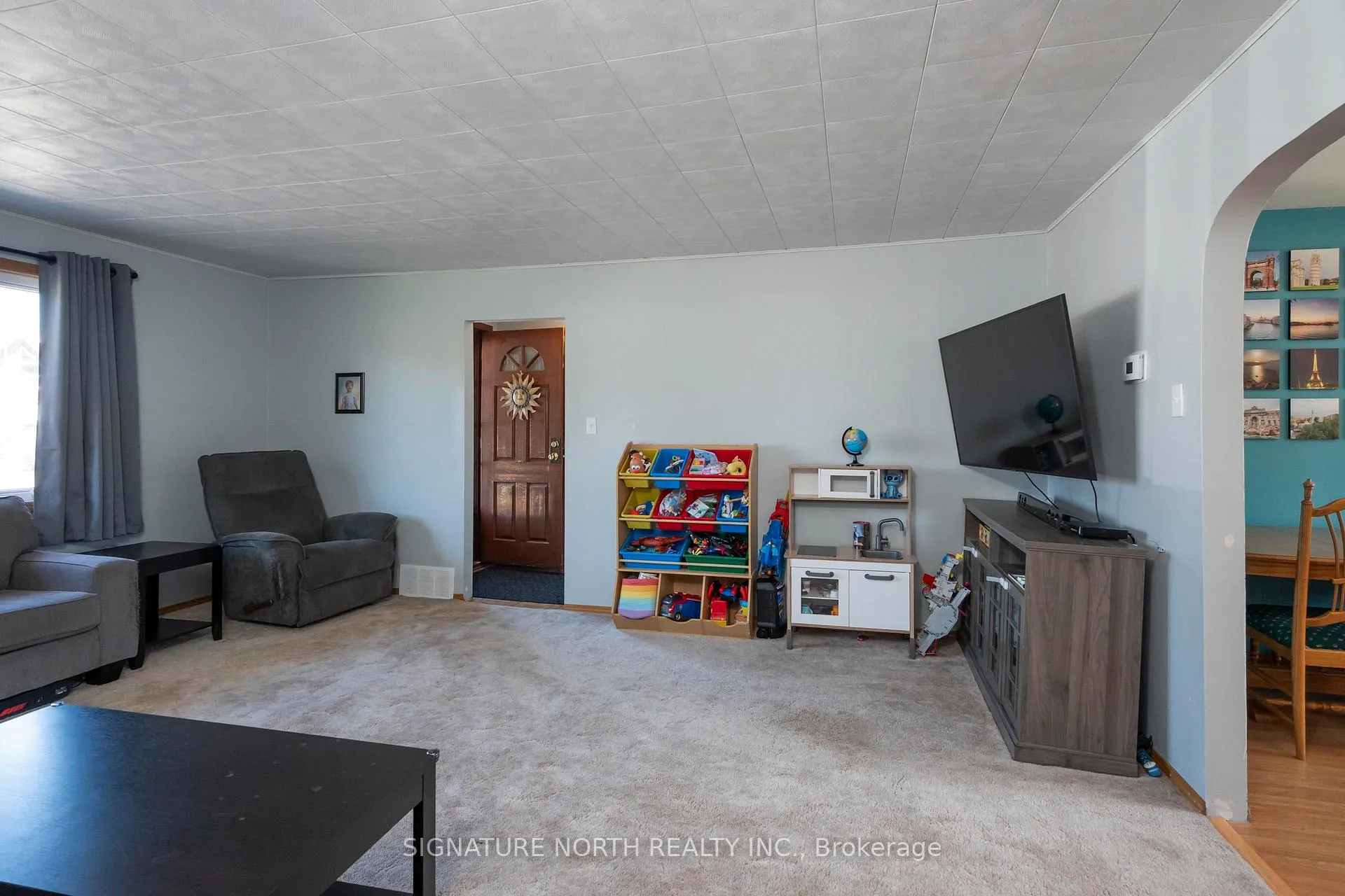 Photo 12 of 752 Leslie Avenue, Thunder Bay, Current River — HOMEH