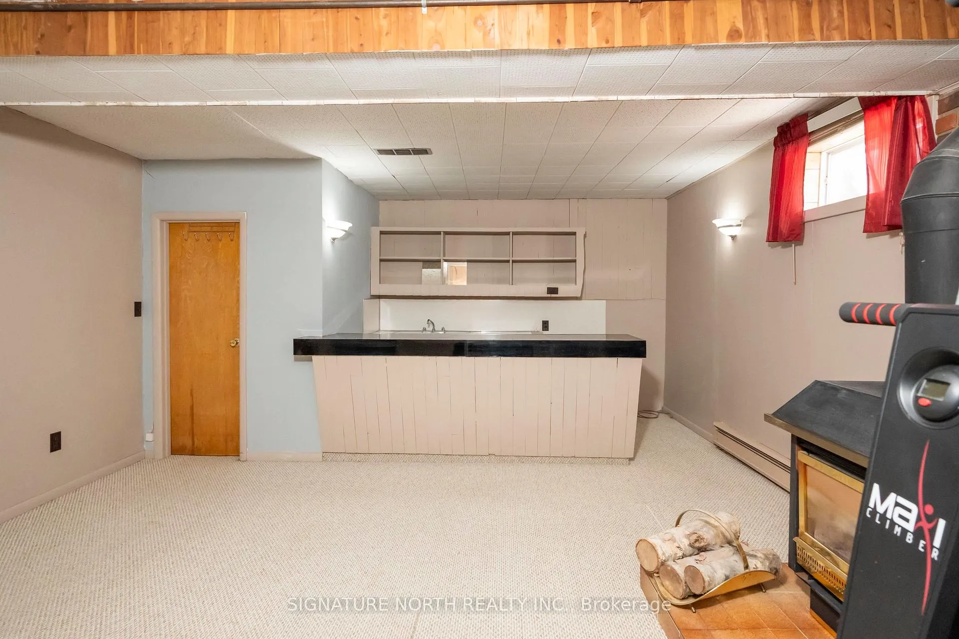 Photo 38 of 752 Leslie Avenue, Thunder Bay, Current River — HOMEH