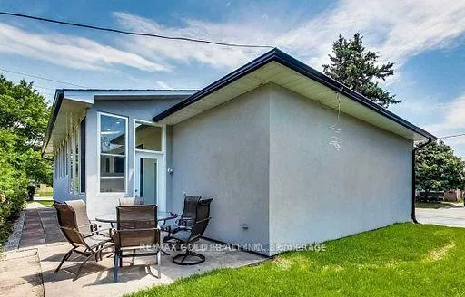 Photo 21 of 237 Weighton (Upper) Drive, Oakville, West — HOMEH