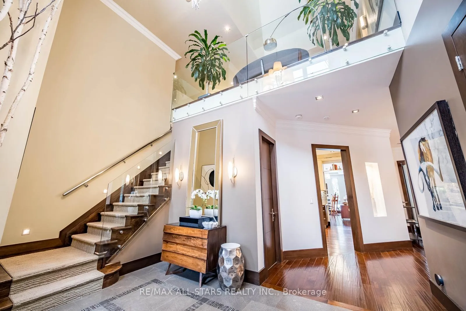 Photo 4 of 32 Wembley Avenue, Markham, Unionville — HOMEH