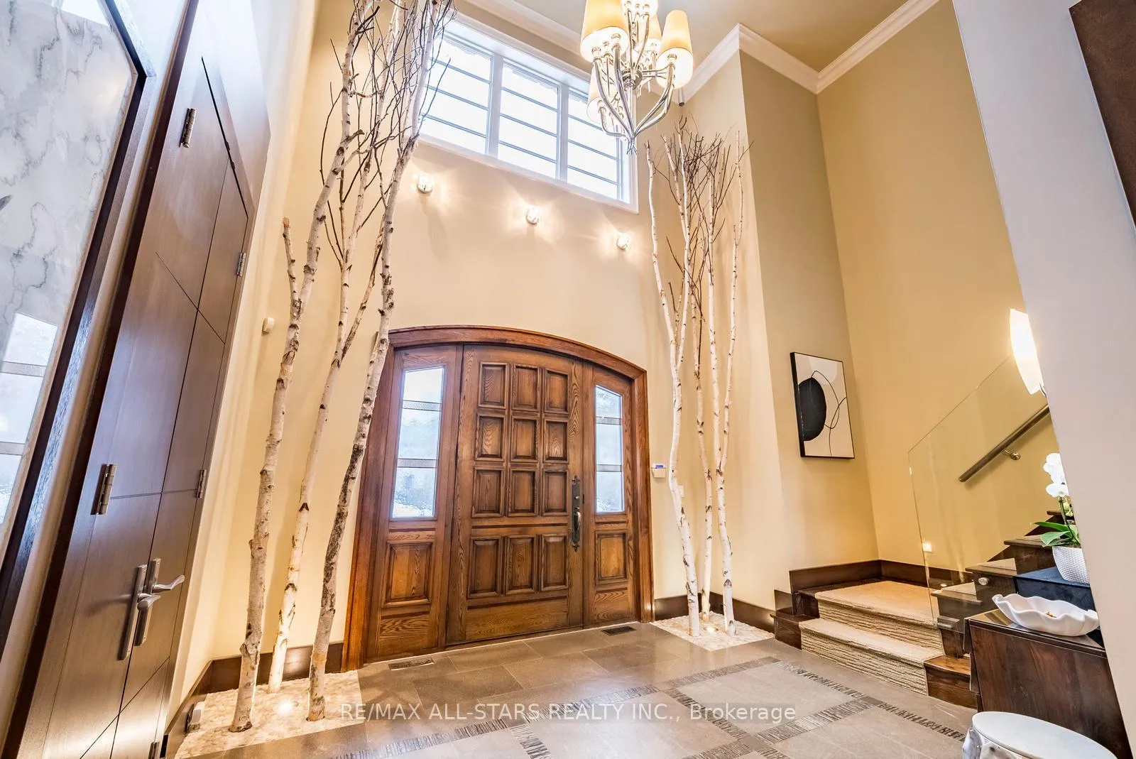 Photo 5 of 32 Wembley Avenue, Markham, Unionville — HOMEH