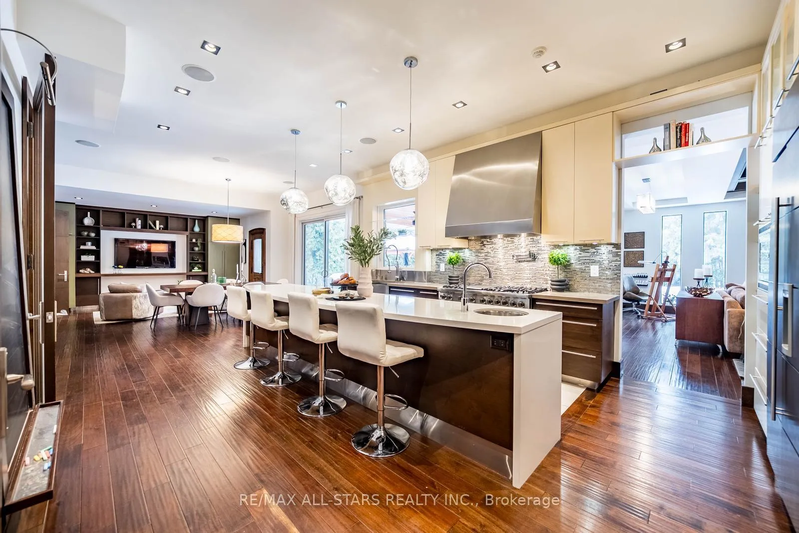 Photo 12 of 32 Wembley Avenue, Markham, Unionville — HOMEH