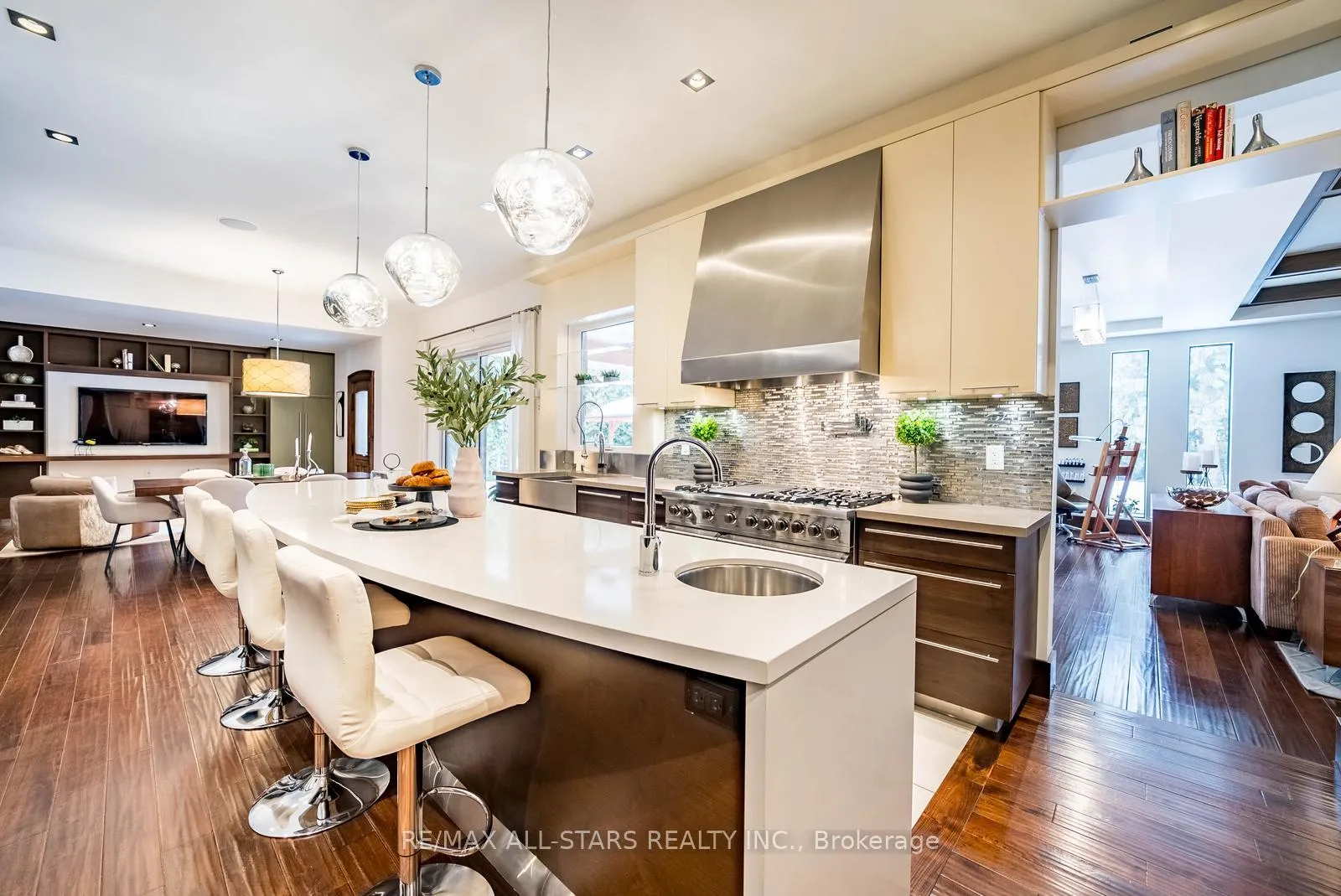 Photo 13 of 32 Wembley Avenue, Markham, Unionville — HOMEH