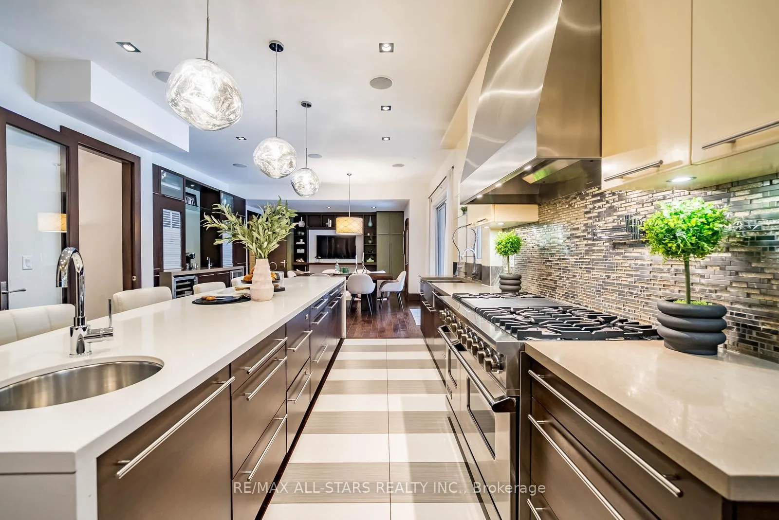 Photo 14 of 32 Wembley Avenue, Markham, Unionville — HOMEH