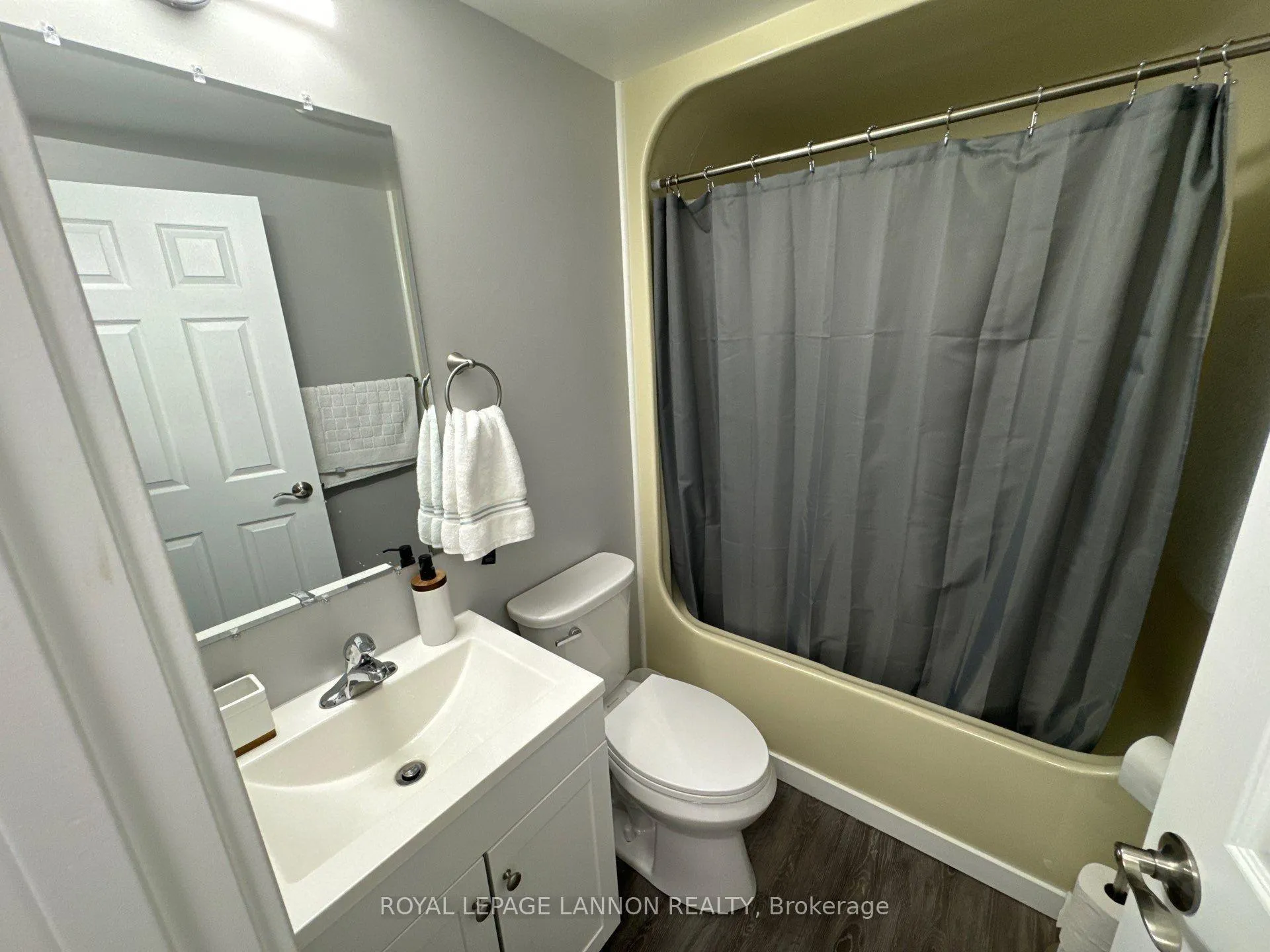 Photo 8 of Unit 4, 117 Centennial Drive, Schreiber — HOMEH
