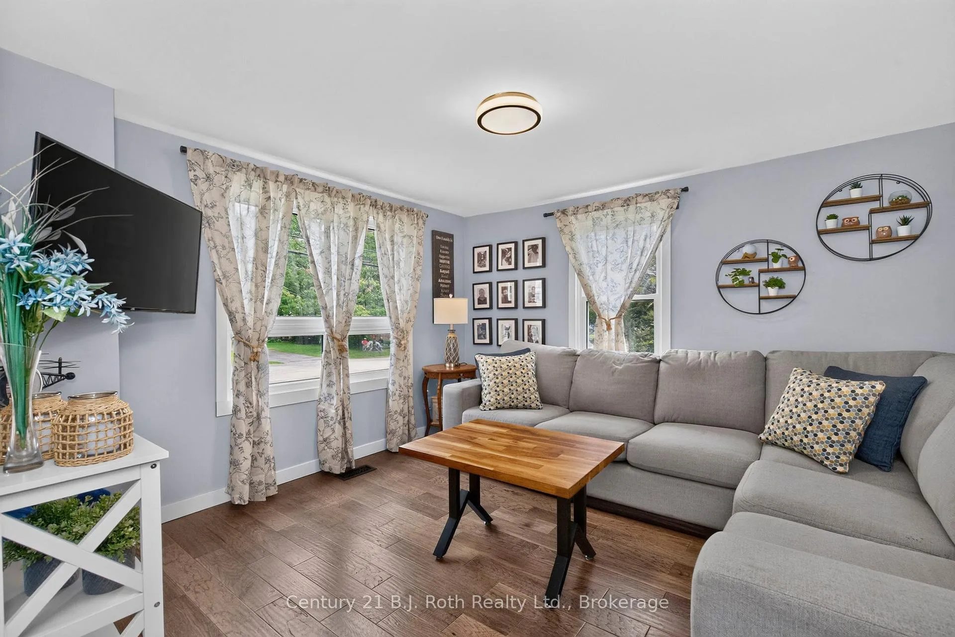 Photo 12 of 21 Maple Street, Tay, Victoria Harbour — HOMEH