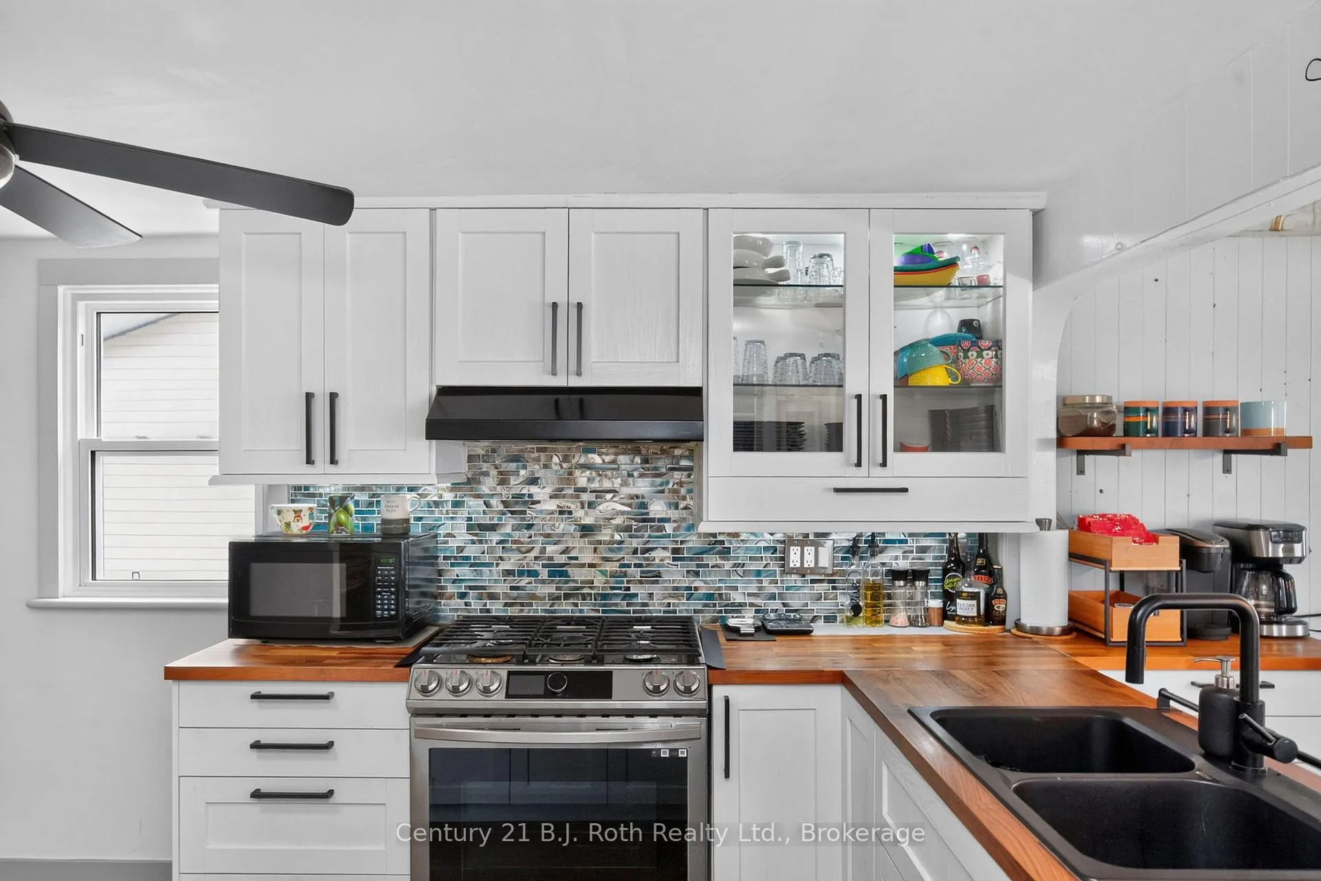 Photo 18 of 21 Maple Street, Tay, Victoria Harbour — HOMEH