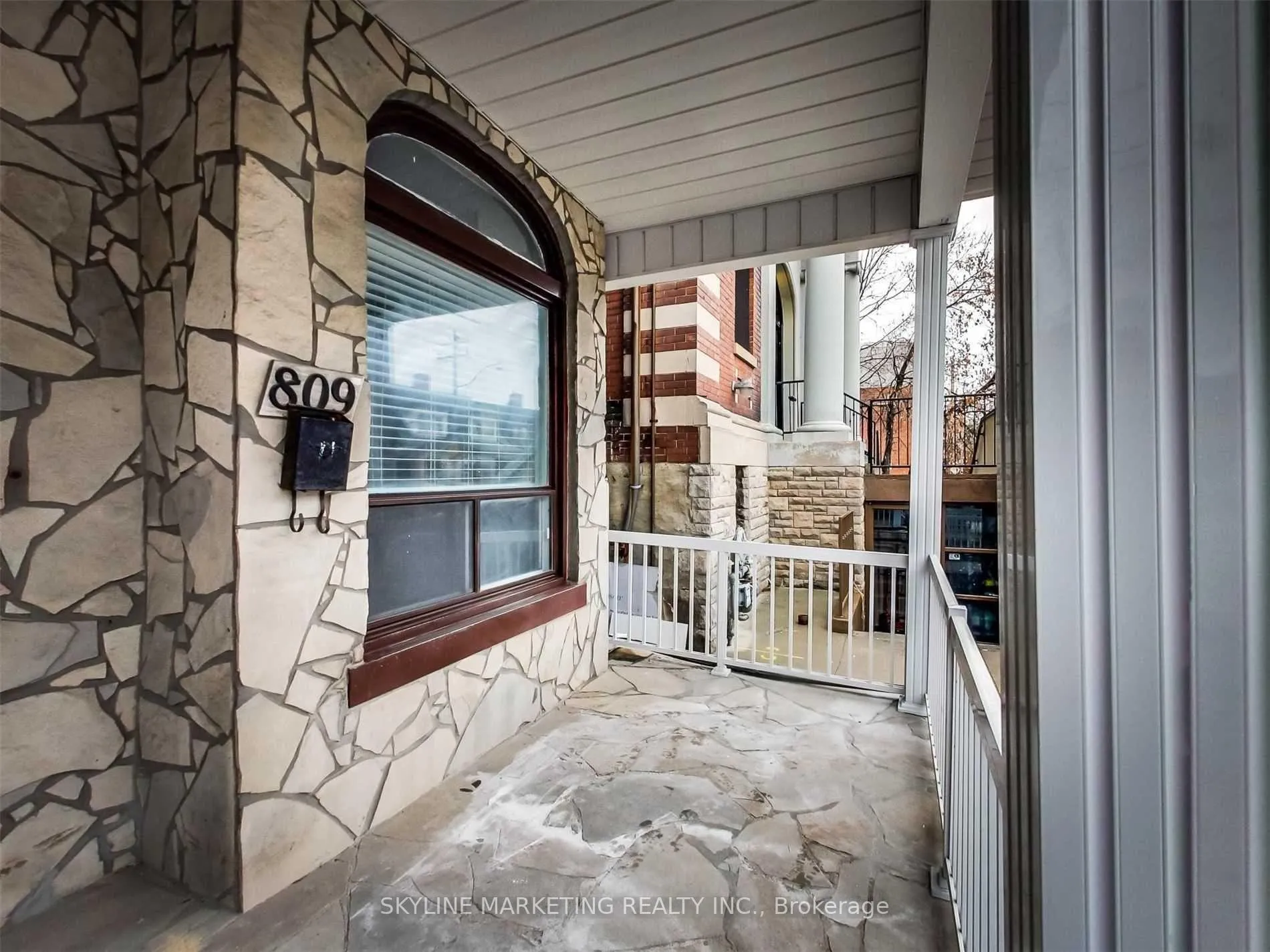 Photo 3 of Unit Upper, 809 Dovercourt Road, Toronto, Dovercourt-Wallace Emerson-Junction — HOMEH