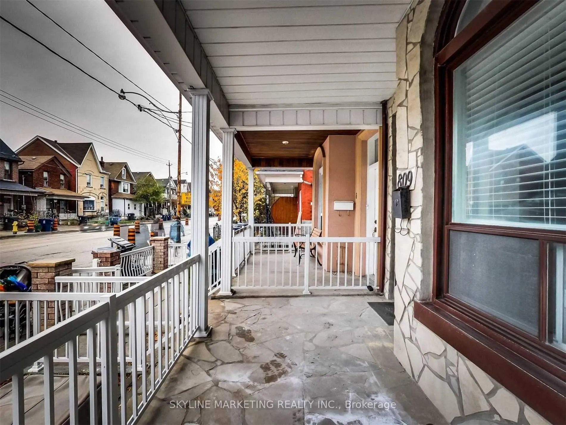 Photo 4 of Unit Upper, 809 Dovercourt Road, Toronto, Dovercourt-Wallace Emerson-Junction — HOMEH