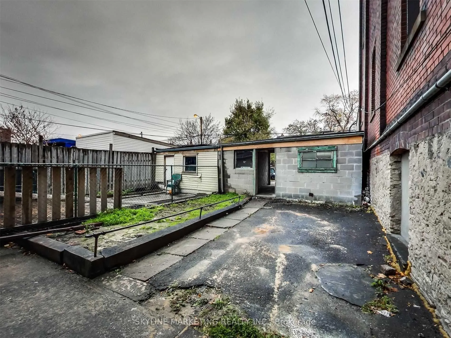 Photo 22 of Unit Upper, 809 Dovercourt Road, Toronto, Dovercourt-Wallace Emerson-Junction — HOMEH
