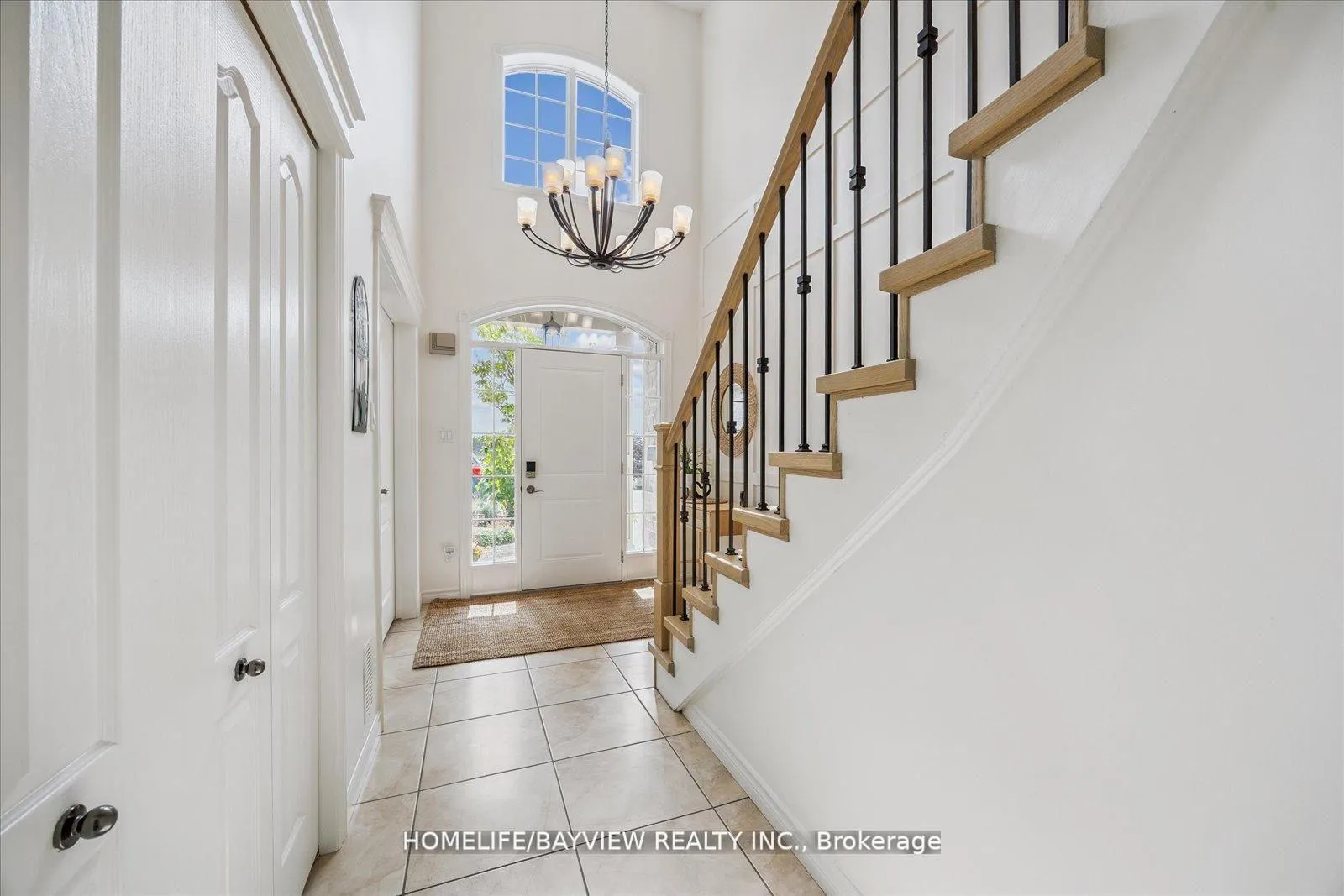 Photo 5 of Unit 4, 14 Reddington Drive, Caledon, Rural Caledon — HOMEH