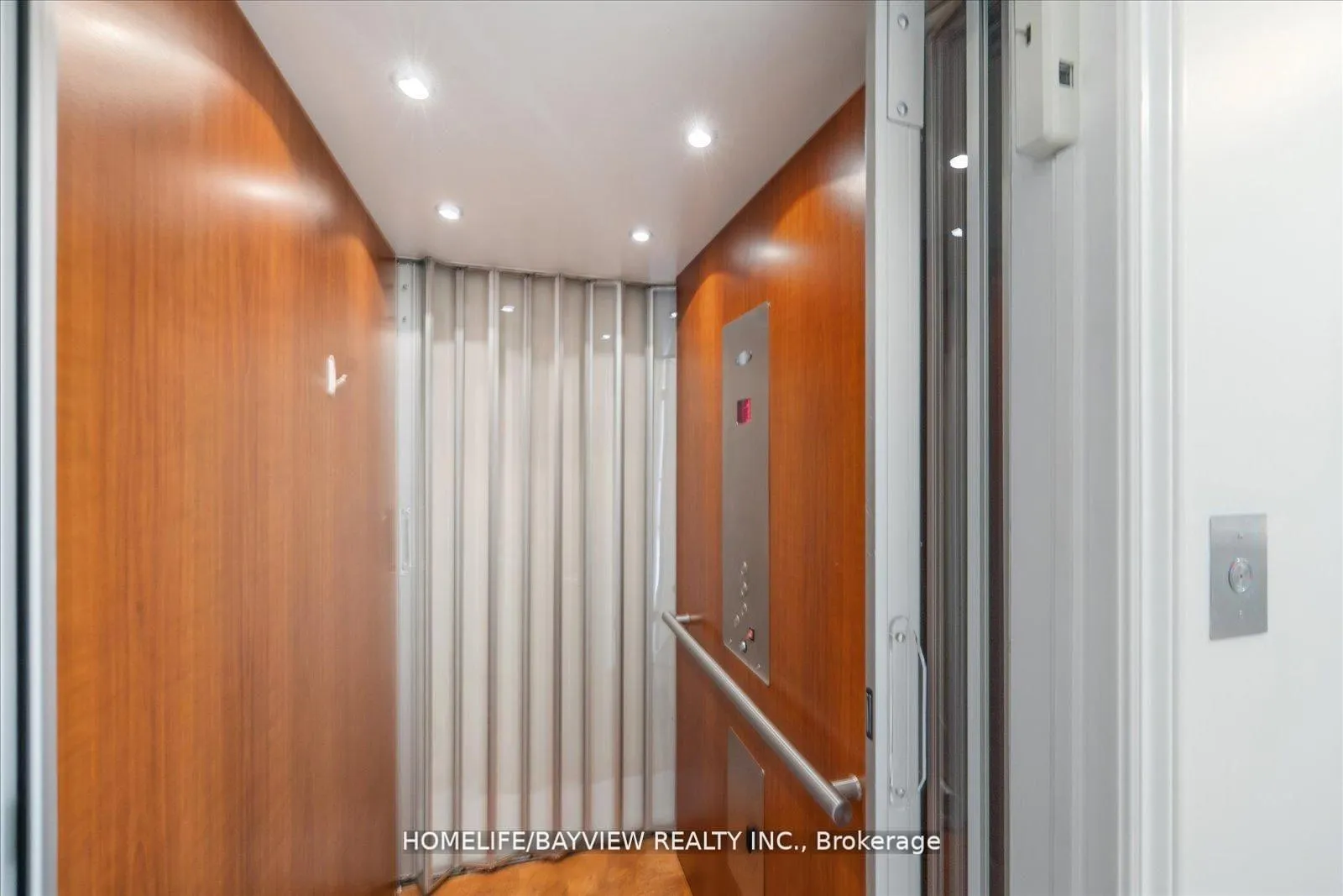 Photo 29 of Unit 4, 14 Reddington Drive, Caledon, Rural Caledon — HOMEH