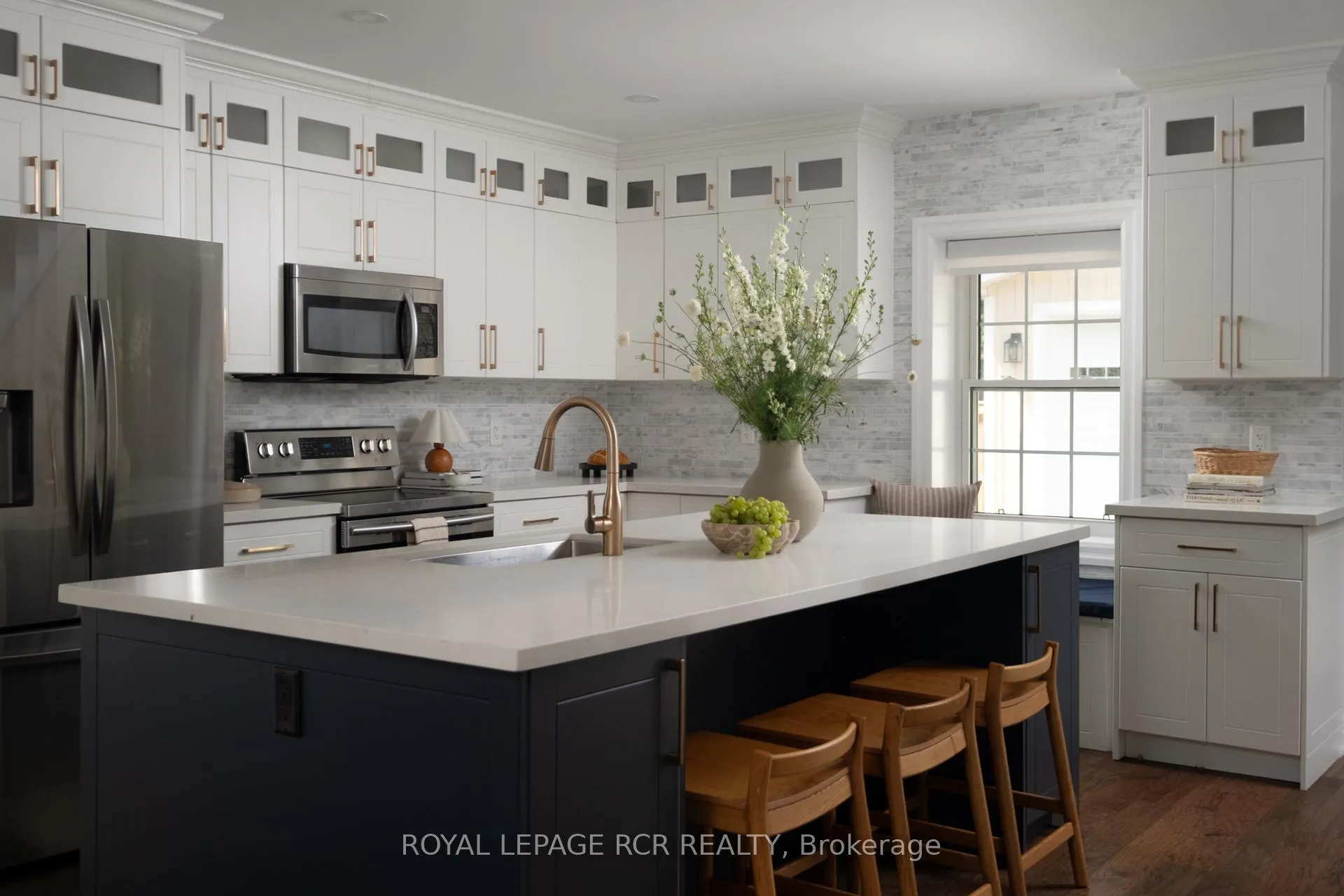 Photo 5 of 90 Mill Street, Orangeville — HOMEH