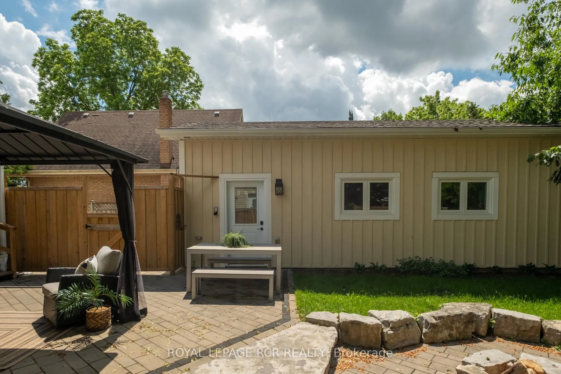 Photo 38 of 90 Mill Street, Orangeville — HOMEH