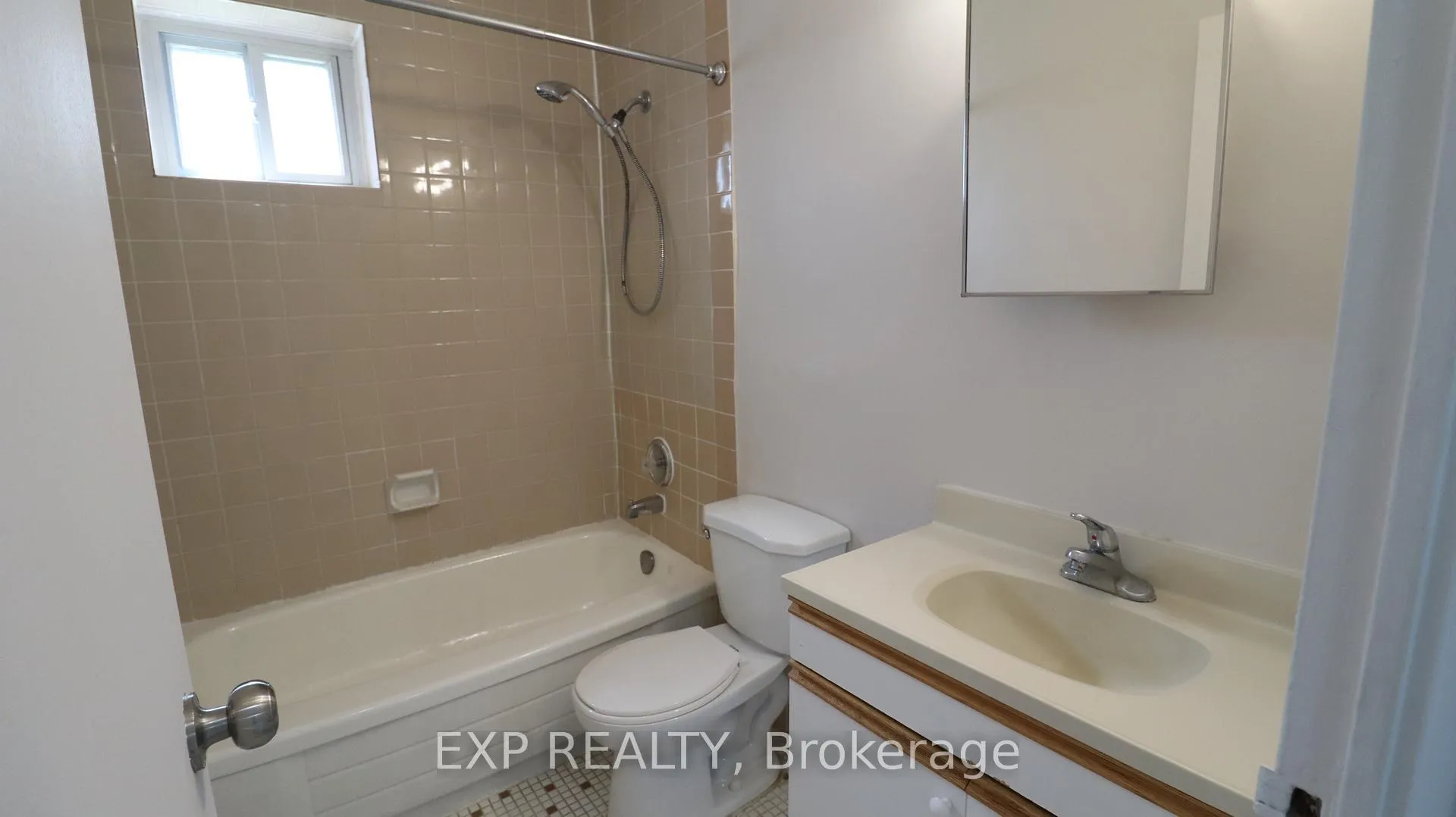 Photo 10 of Unit 102, 84 Second Street, Orangeville — HOMEH