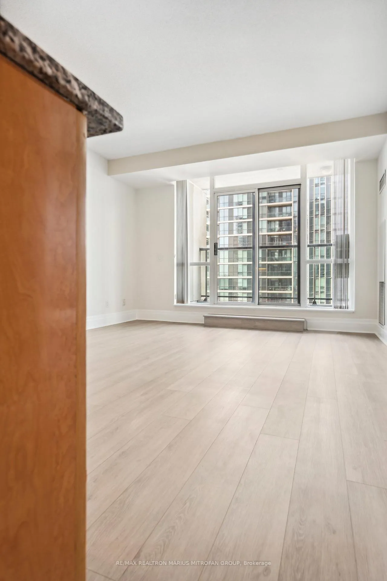 Photo 13 of Unit 3808, 16 Yonge Street, Toronto, Waterfront Communities — HOMEH