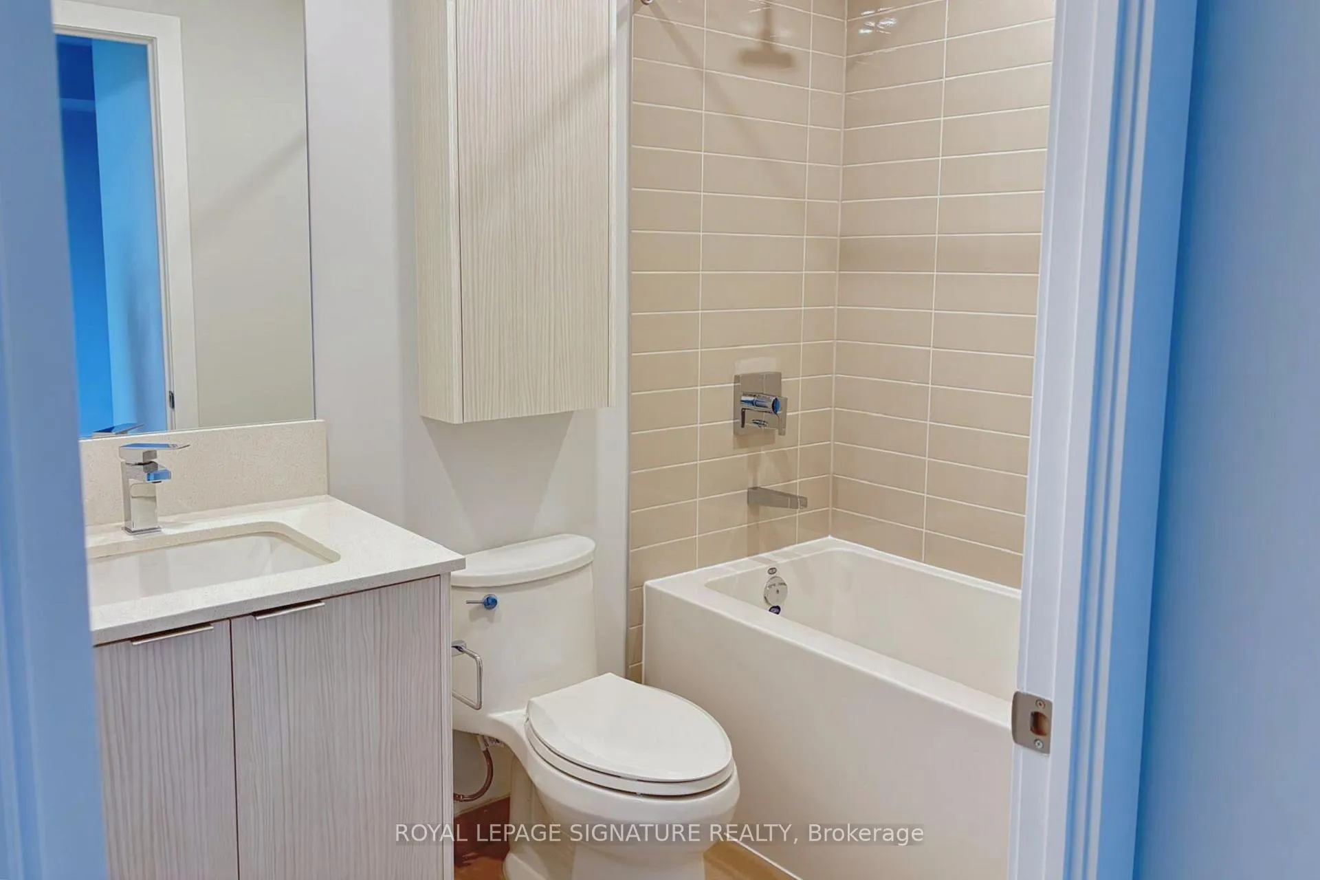 Photo 9 of Unit 815, 430 Square One Drive, Mississauga, City Centre — HOMEH
