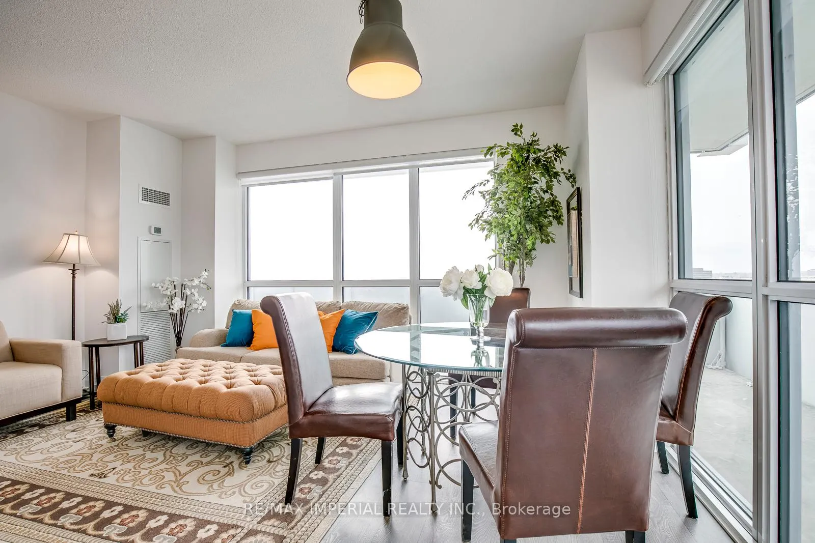 Photo 10 of Unit 711, 65 Speers Road, Oakville, Central — HOMEH