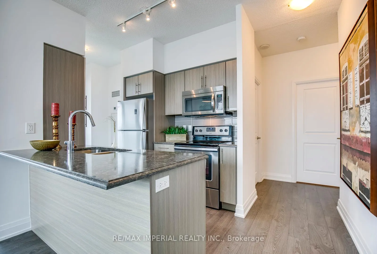 Photo 12 of Unit 711, 65 Speers Road, Oakville, Central — HOMEH