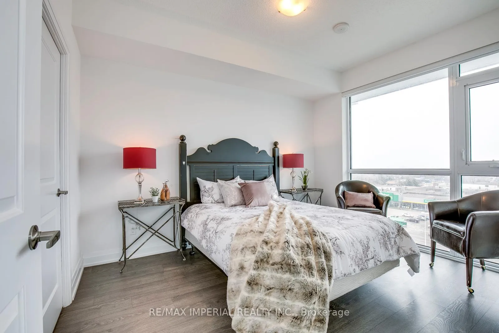 Photo 16 of Unit 711, 65 Speers Road, Oakville, Central — HOMEH