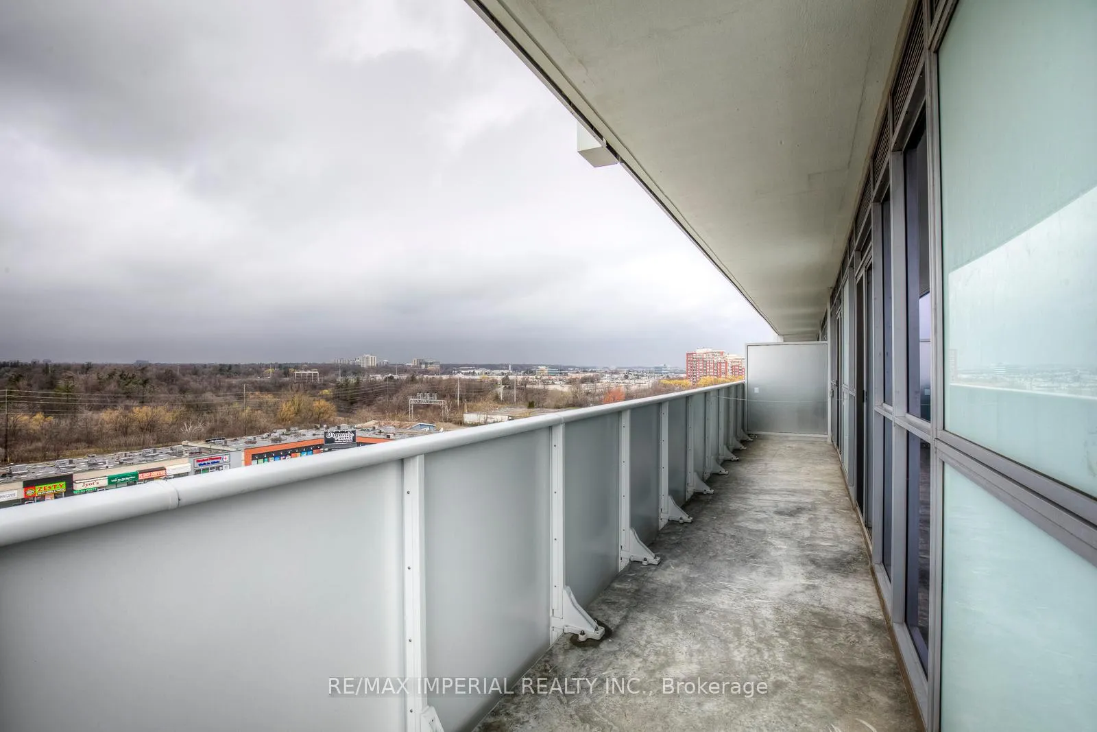 Photo 27 of Unit 711, 65 Speers Road, Oakville, Central — HOMEH