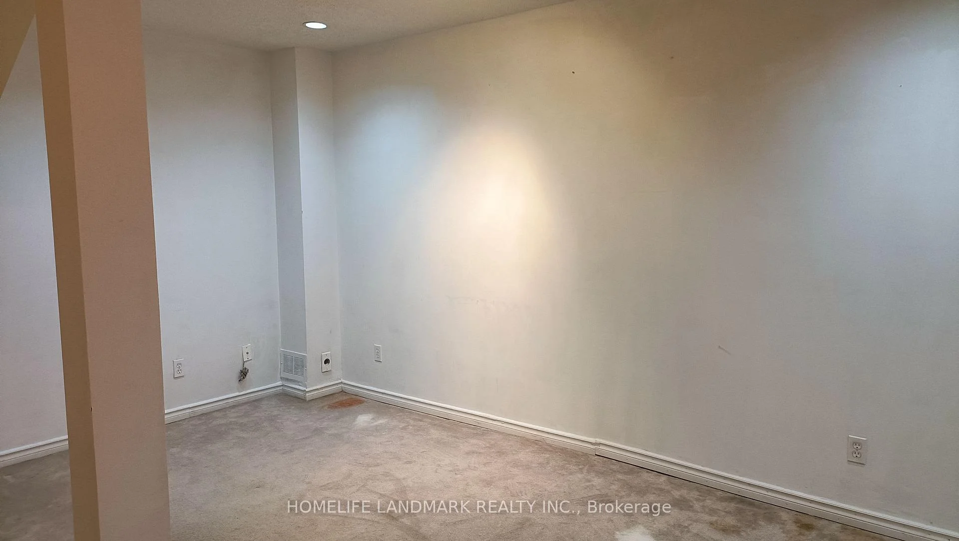 Photo 10 of Unit 13A, 18 St. Moritz Way, Markham, Unionville — HOMEH