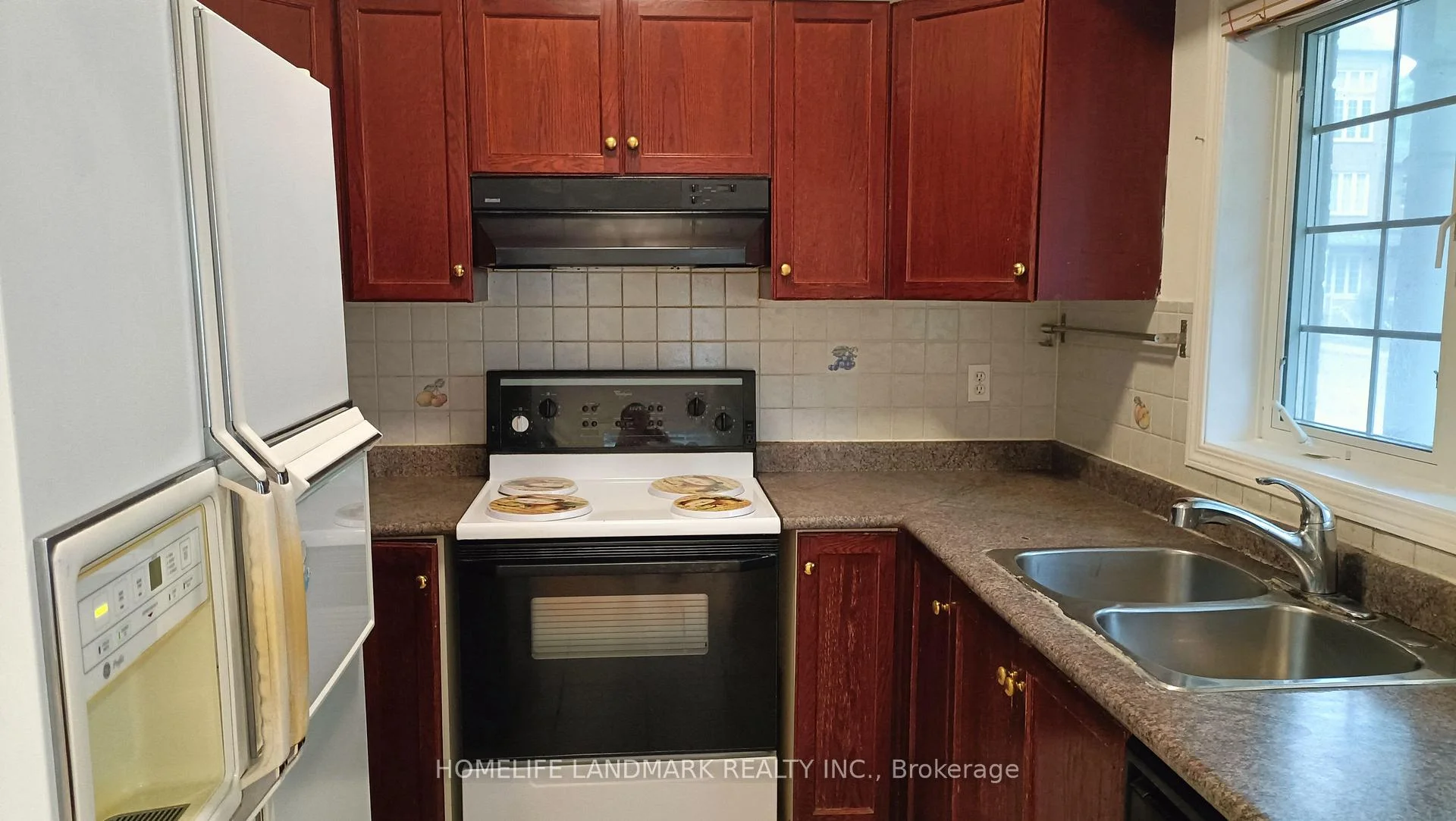 Photo 20 of Unit 13A, 18 St. Moritz Way, Markham, Unionville — HOMEH
