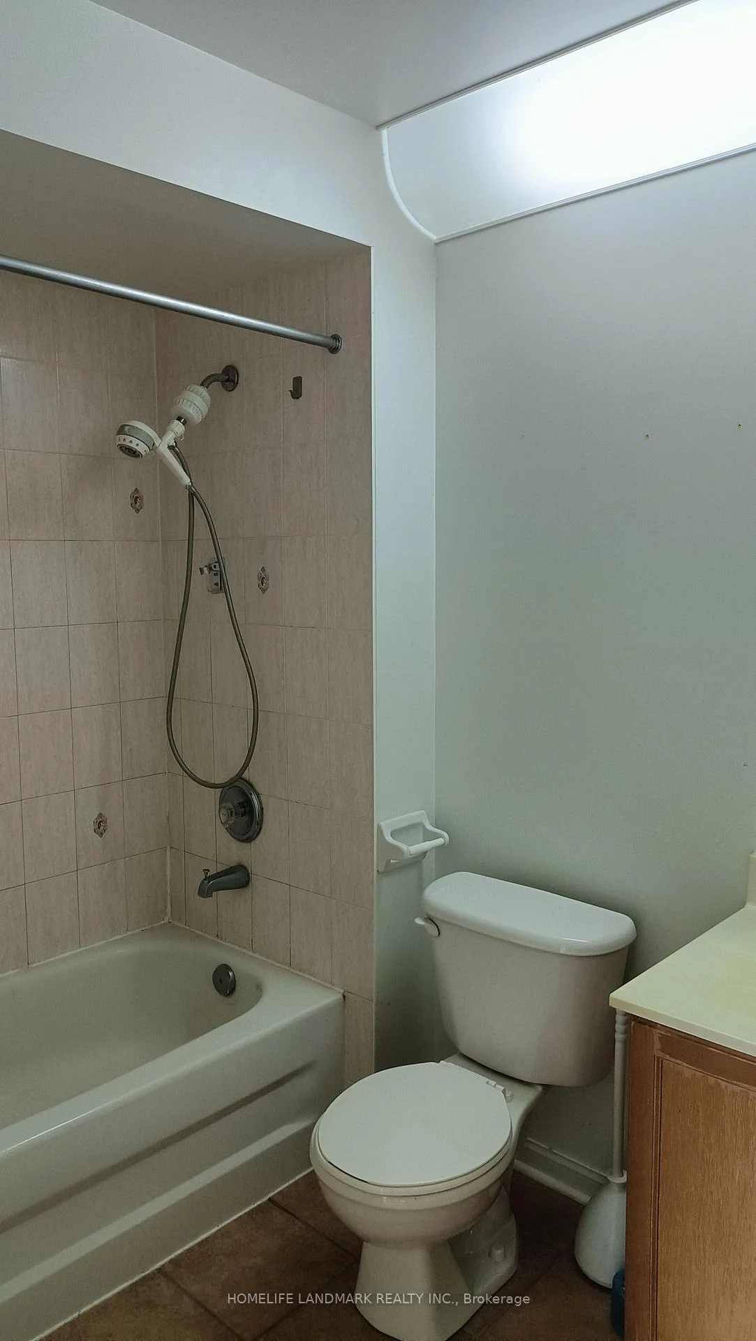 Photo 31 of Unit 13A, 18 St. Moritz Way, Markham, Unionville — HOMEH