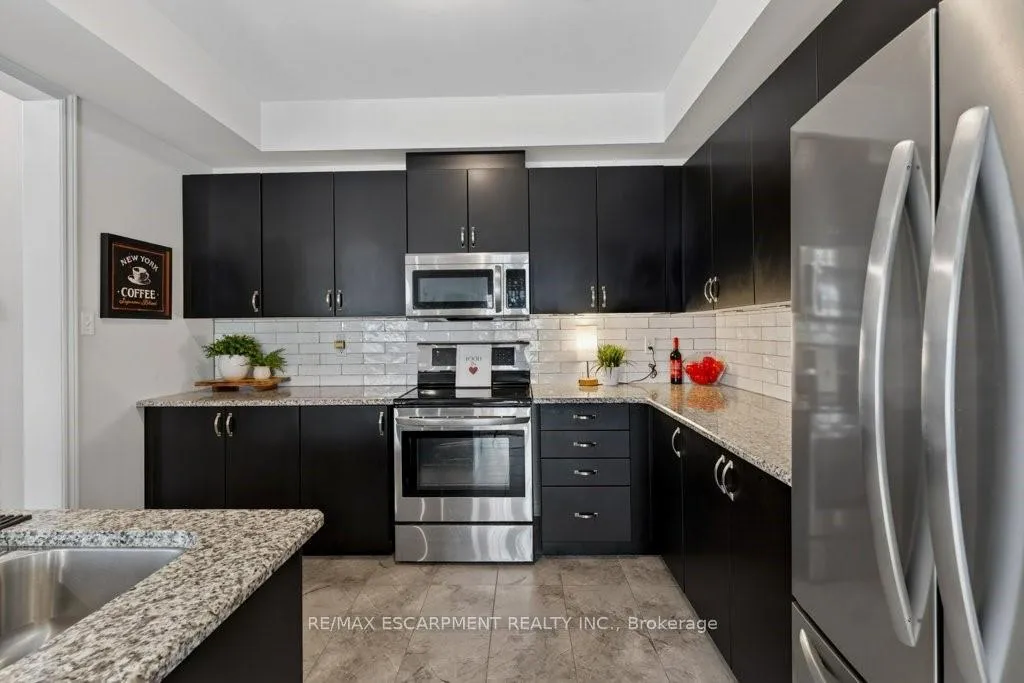 Photo 16 of Unit 37, 54 Nisbet Boulevard, Hamilton, Waterdown — HOMEH