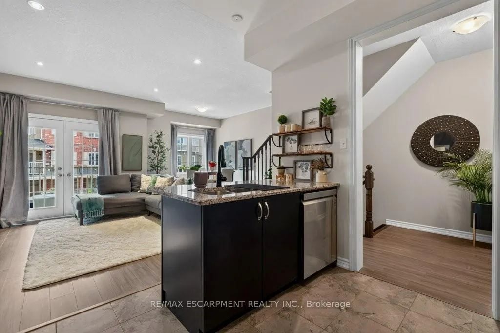 Photo 20 of Unit 37, 54 Nisbet Boulevard, Hamilton, Waterdown — HOMEH