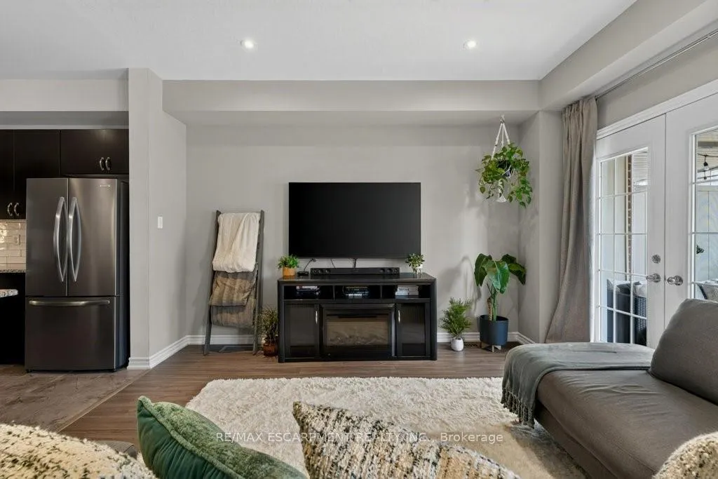 Photo 23 of Unit 37, 54 Nisbet Boulevard, Hamilton, Waterdown — HOMEH