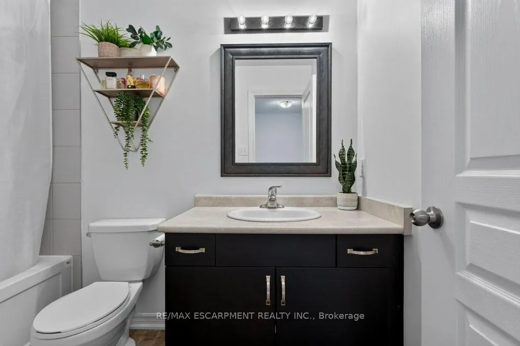 Photo 36 of Unit 37, 54 Nisbet Boulevard, Hamilton, Waterdown — HOMEH
