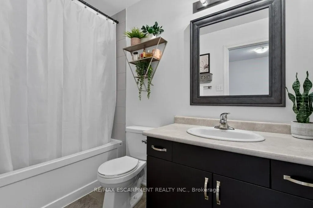 Photo 37 of Unit 37, 54 Nisbet Boulevard, Hamilton, Waterdown — HOMEH