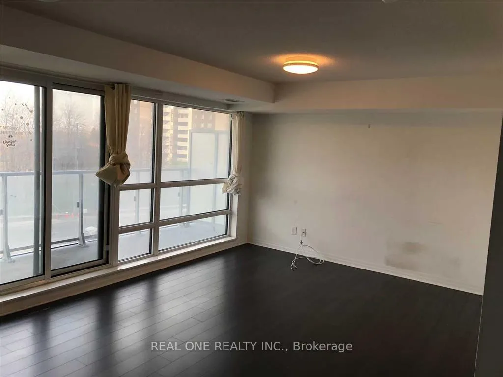 Photo 4 of Unit 306, 2015 Sheppard Avenue E, North York, Henry Farm — HOMEH