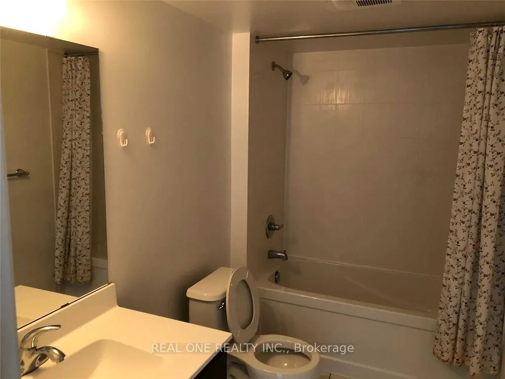 Photo 7 of Unit 306, 2015 Sheppard Avenue E, North York, Henry Farm — HOMEH