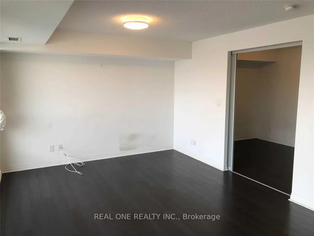 Photo 10 of Unit 306, 2015 Sheppard Avenue E, North York, Henry Farm — HOMEH