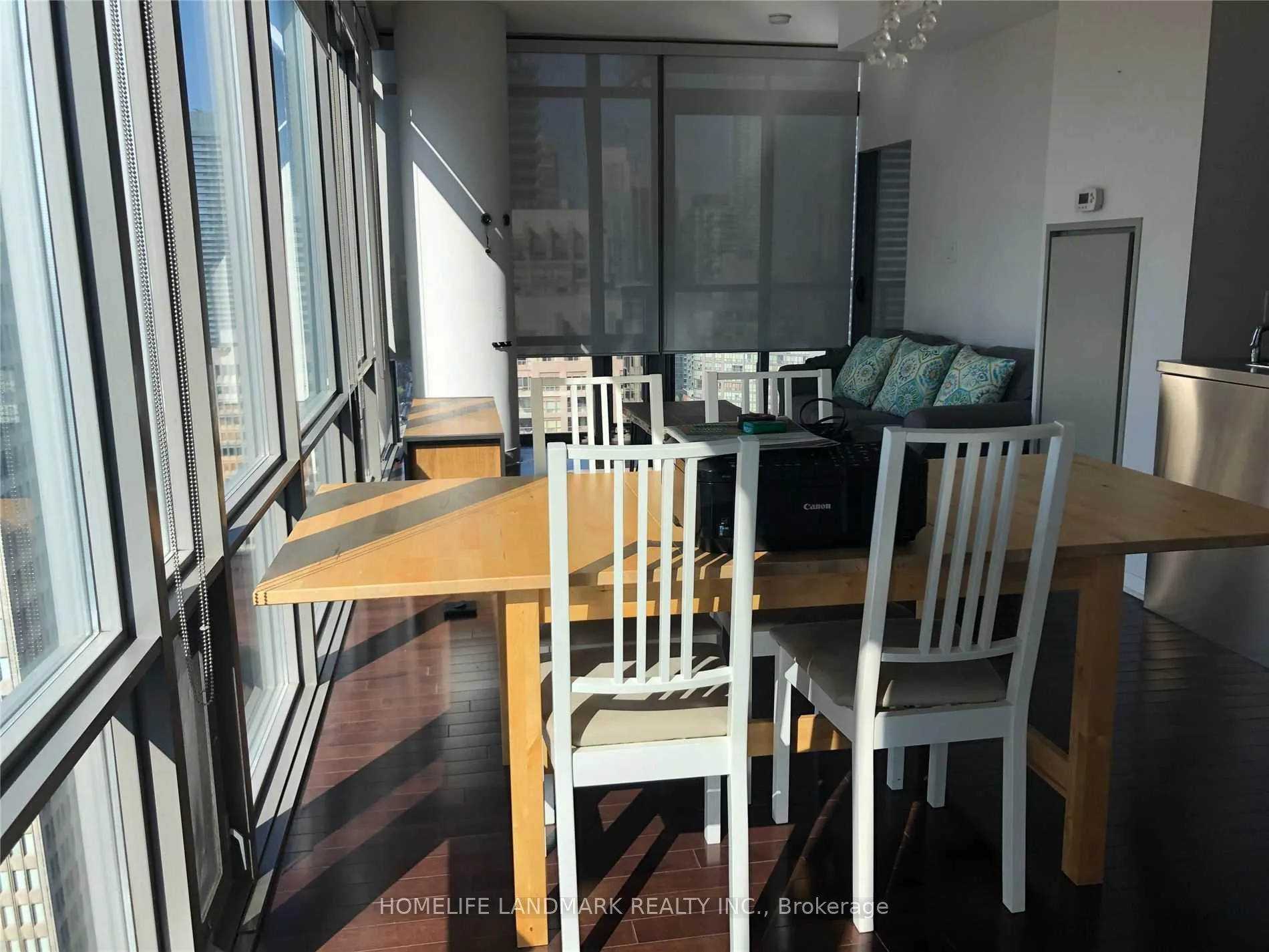 Photo 2 of Unit 3103, 37 Grosvenor Street, Toronto, Bay Street Corridor — HOMEH