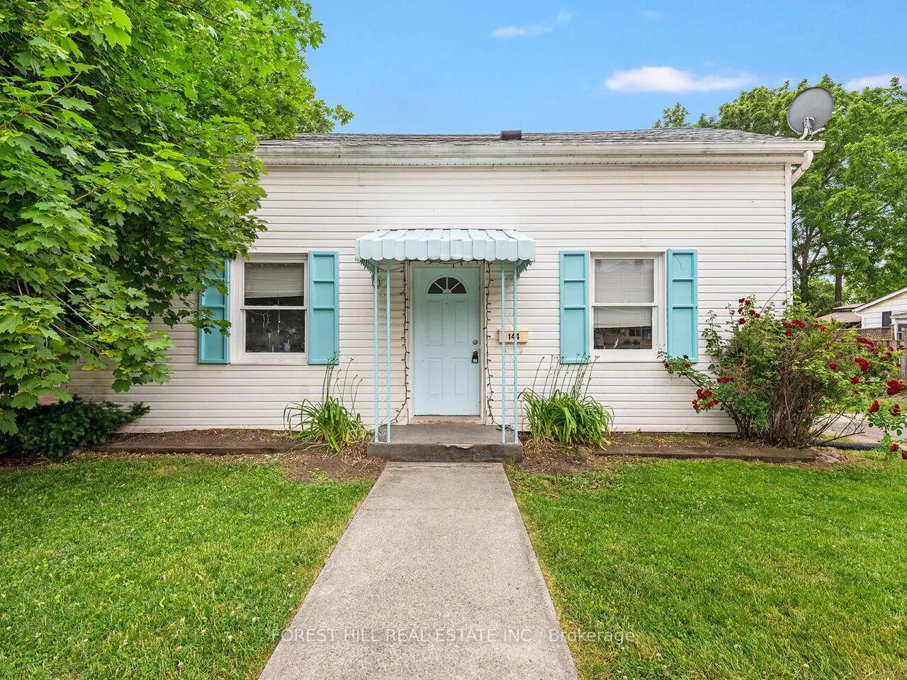Front of 144 King Street