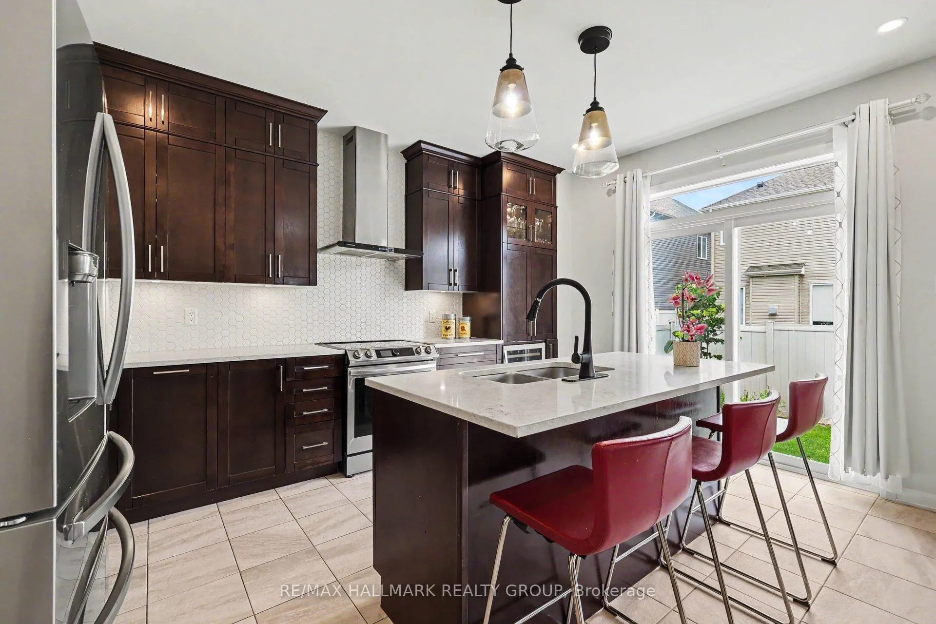 Photo 9 of 129 Robin Easey Avenue, Ottawa, Barrhaven - Half Moon Bay — HOMEH