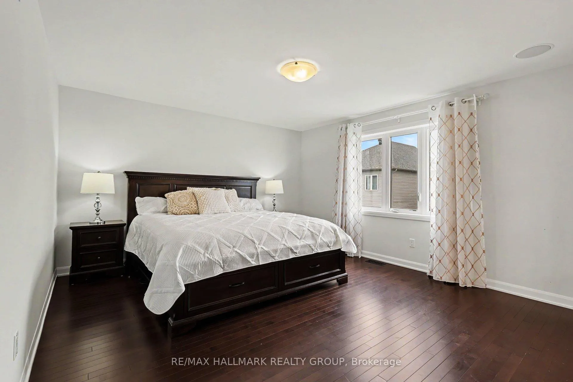 Photo 14 of 129 Robin Easey Avenue, Ottawa, Barrhaven - Half Moon Bay — HOMEH