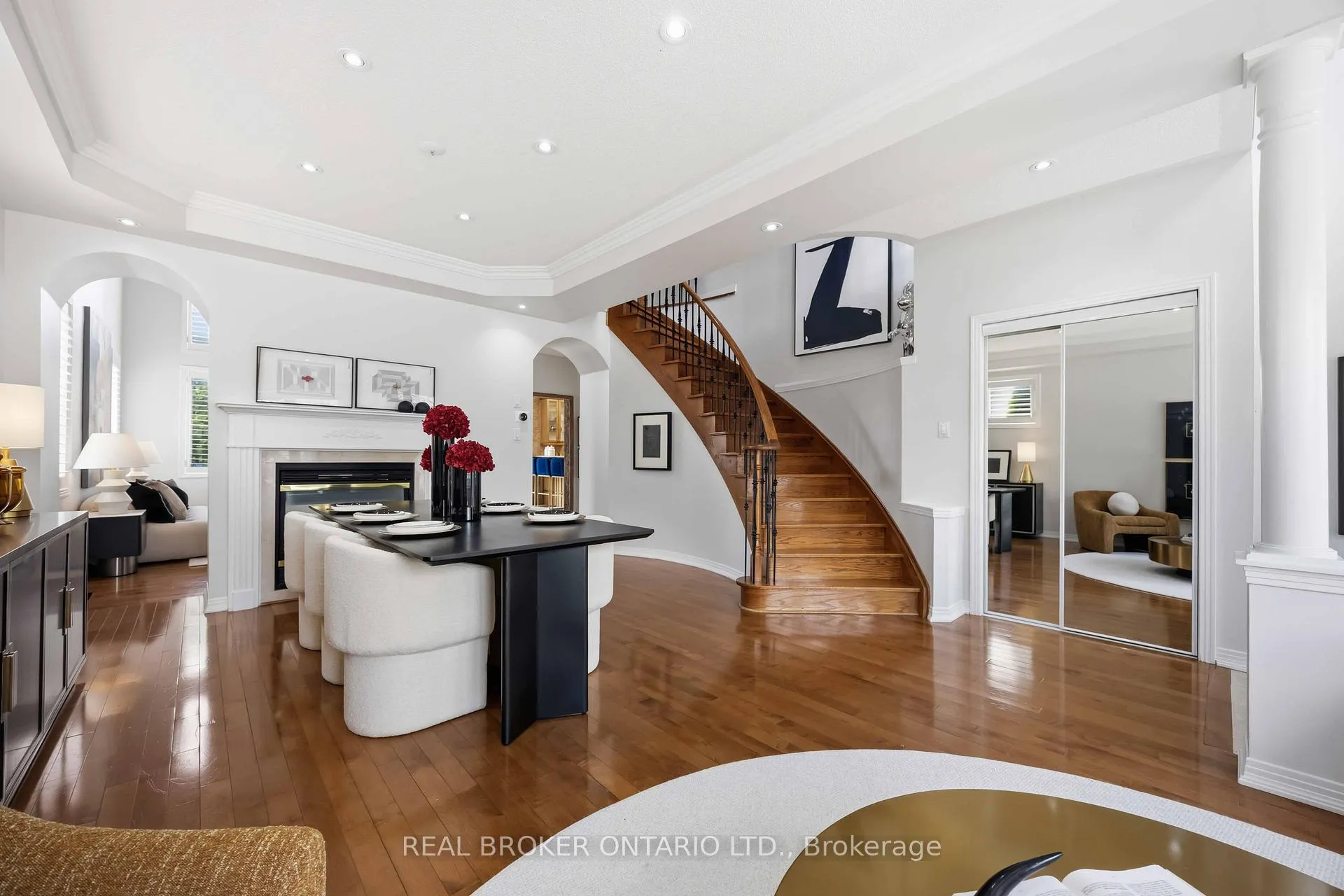 Photo 12 of 50 Robert Grundy Road, Markham, Cachet — HOMEH