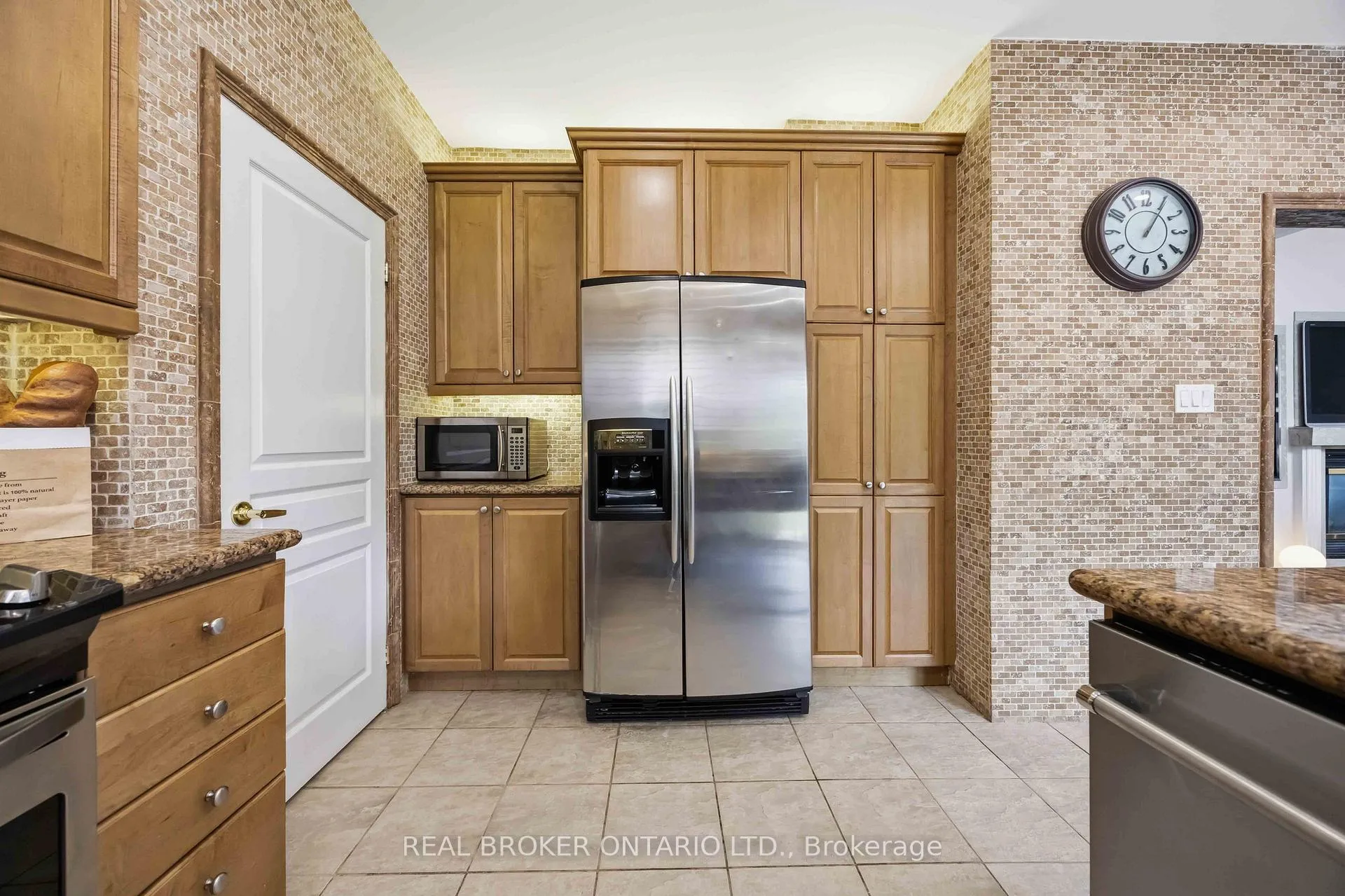 Photo 24 of 50 Robert Grundy Road, Markham, Cachet — HOMEH