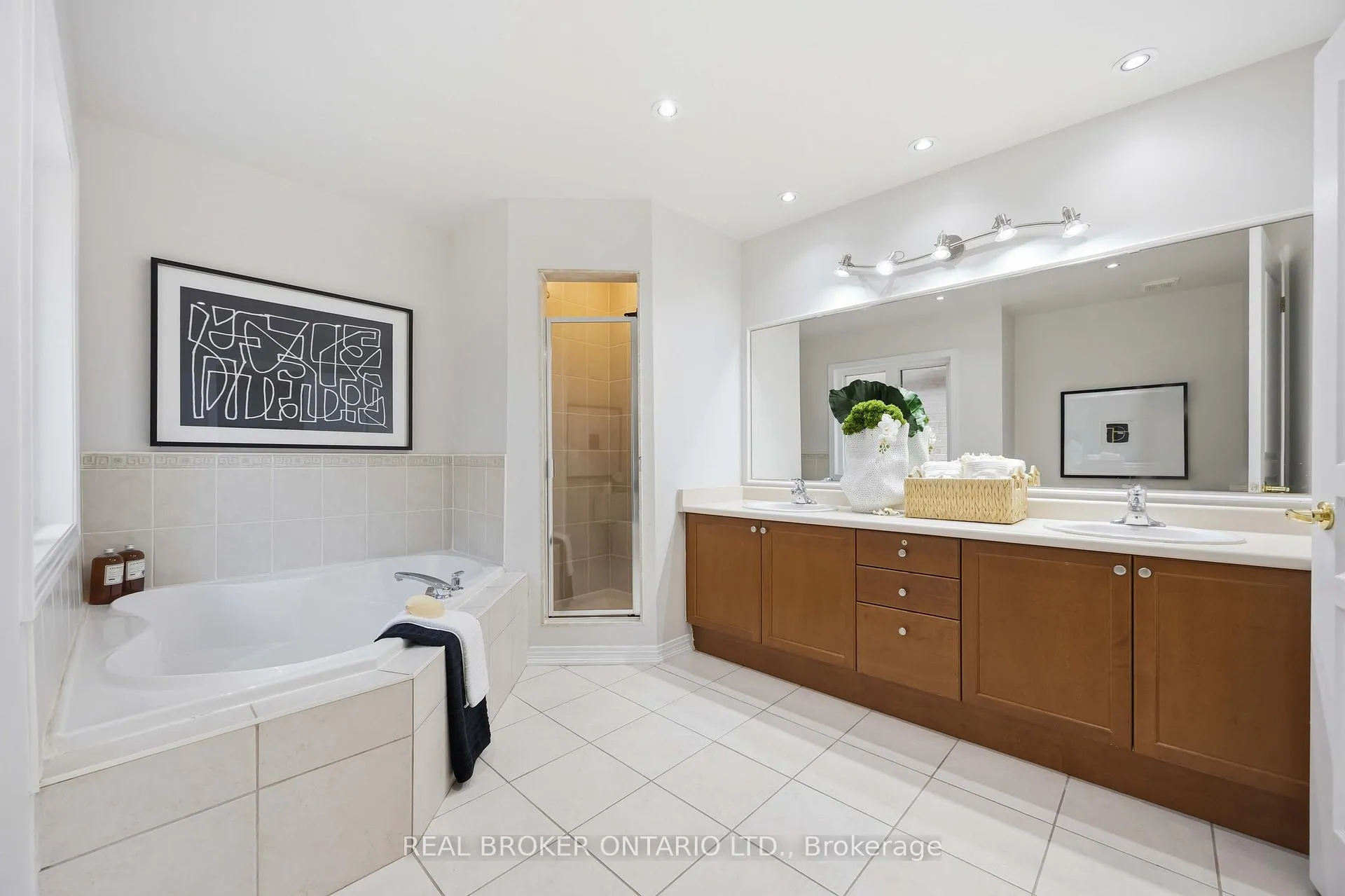 Photo 35 of 50 Robert Grundy Road, Markham, Cachet — HOMEH