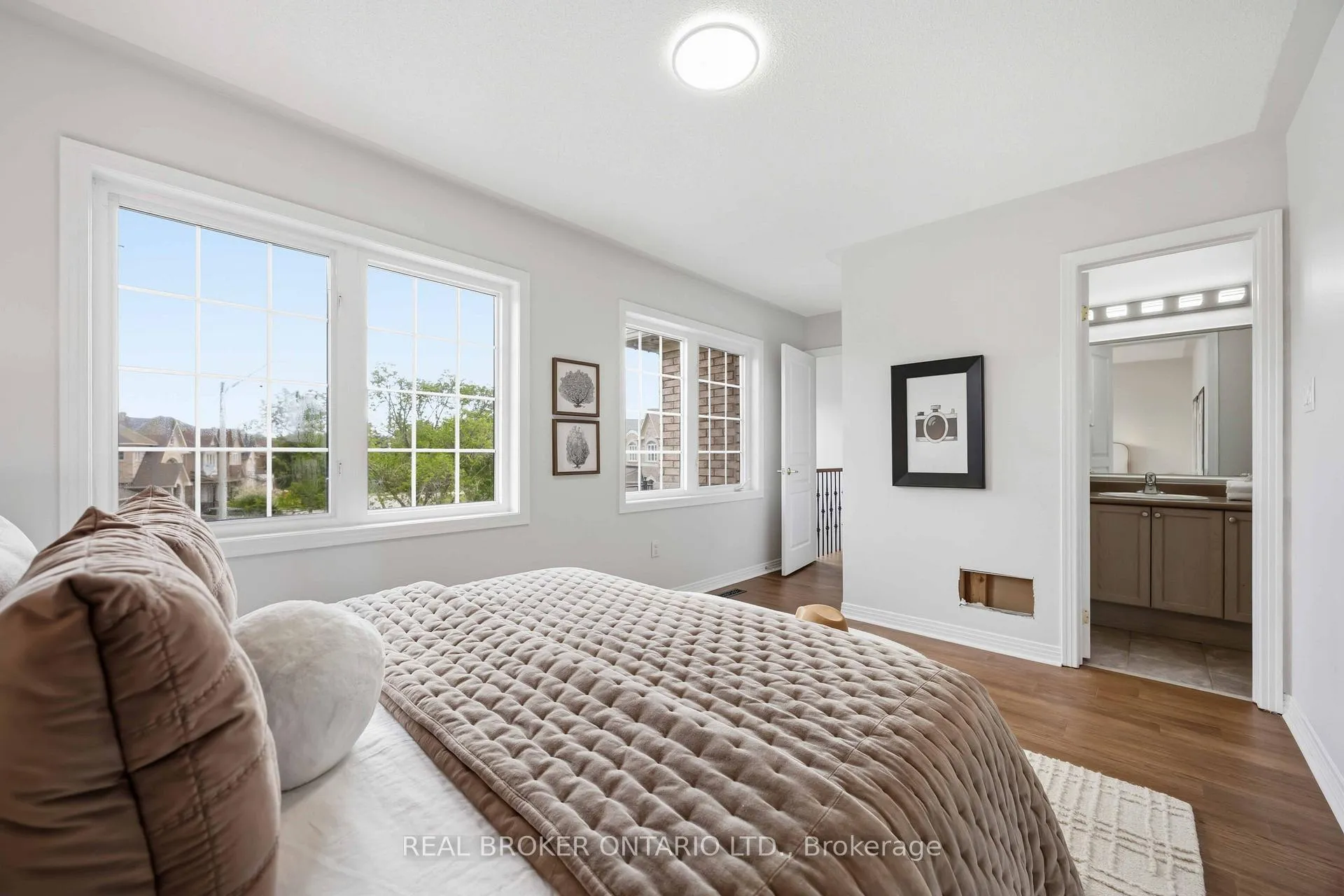 Photo 40 of 50 Robert Grundy Road, Markham, Cachet — HOMEH