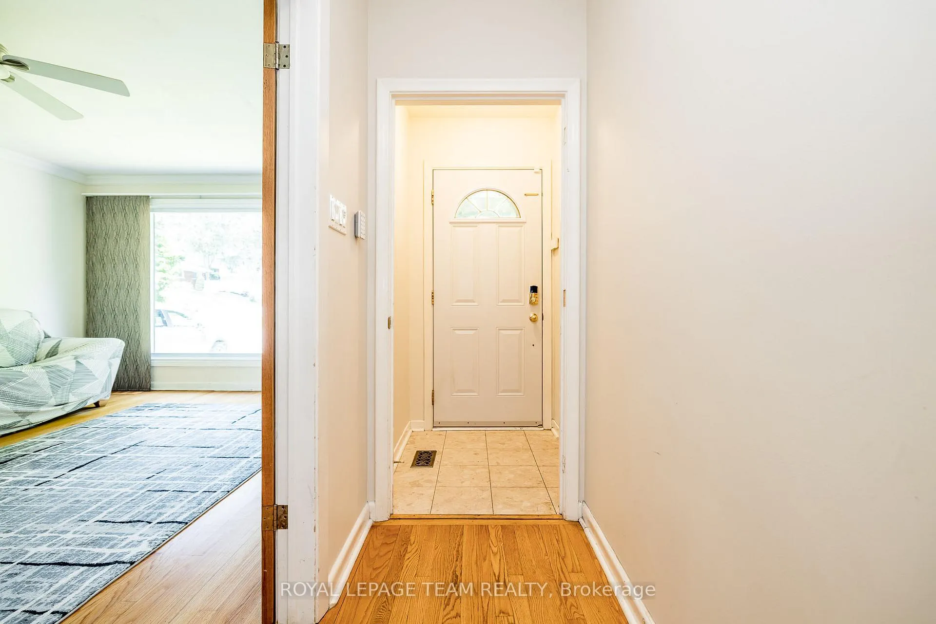 Photo 4 of 2740 Moncton Road, Ottawa, Queensway Terrace North — HOMEH
